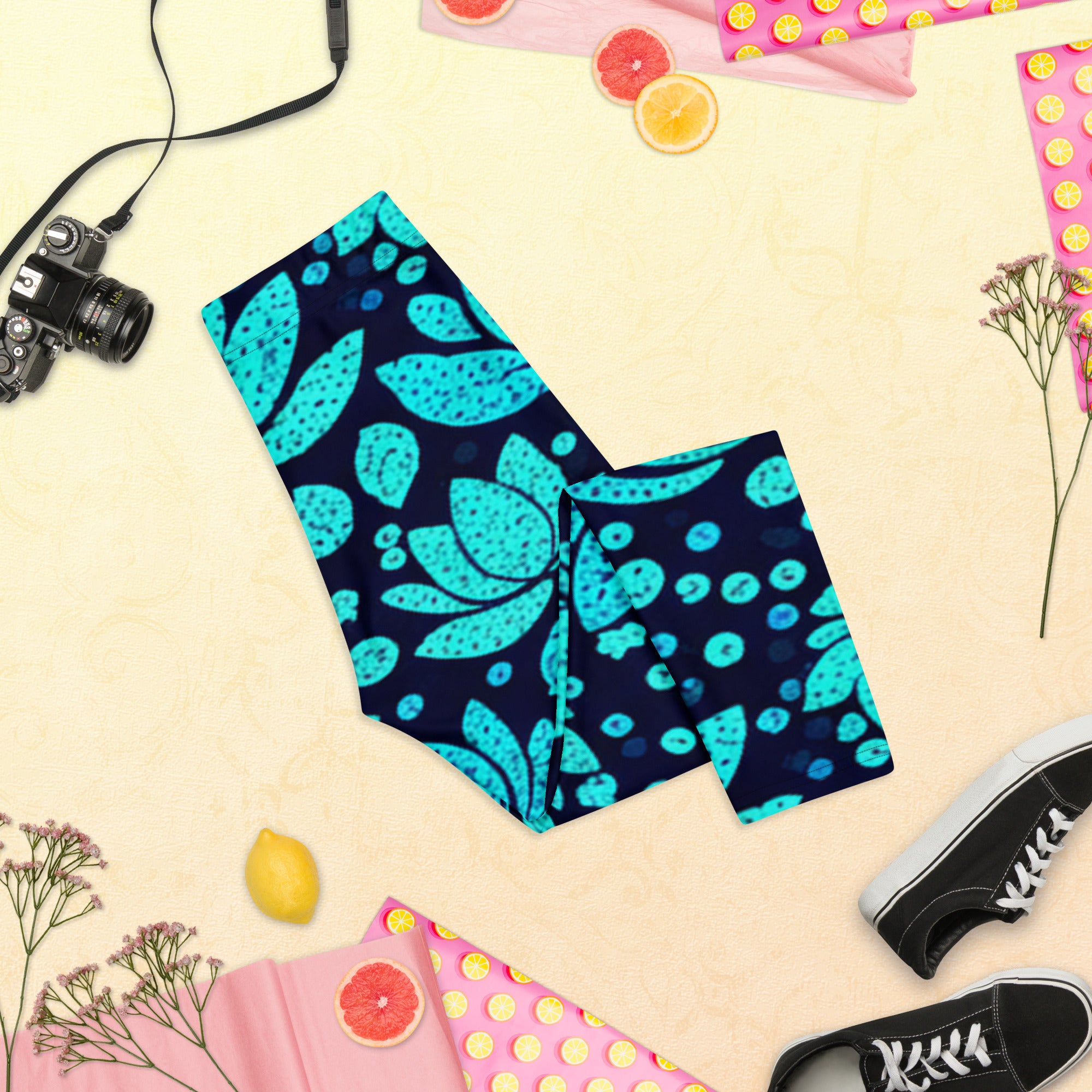 Teal Lotus Capri Leggings | GearBunch