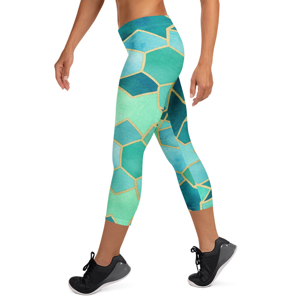 Lagoon Arabic Capri Leggings | GearBunch