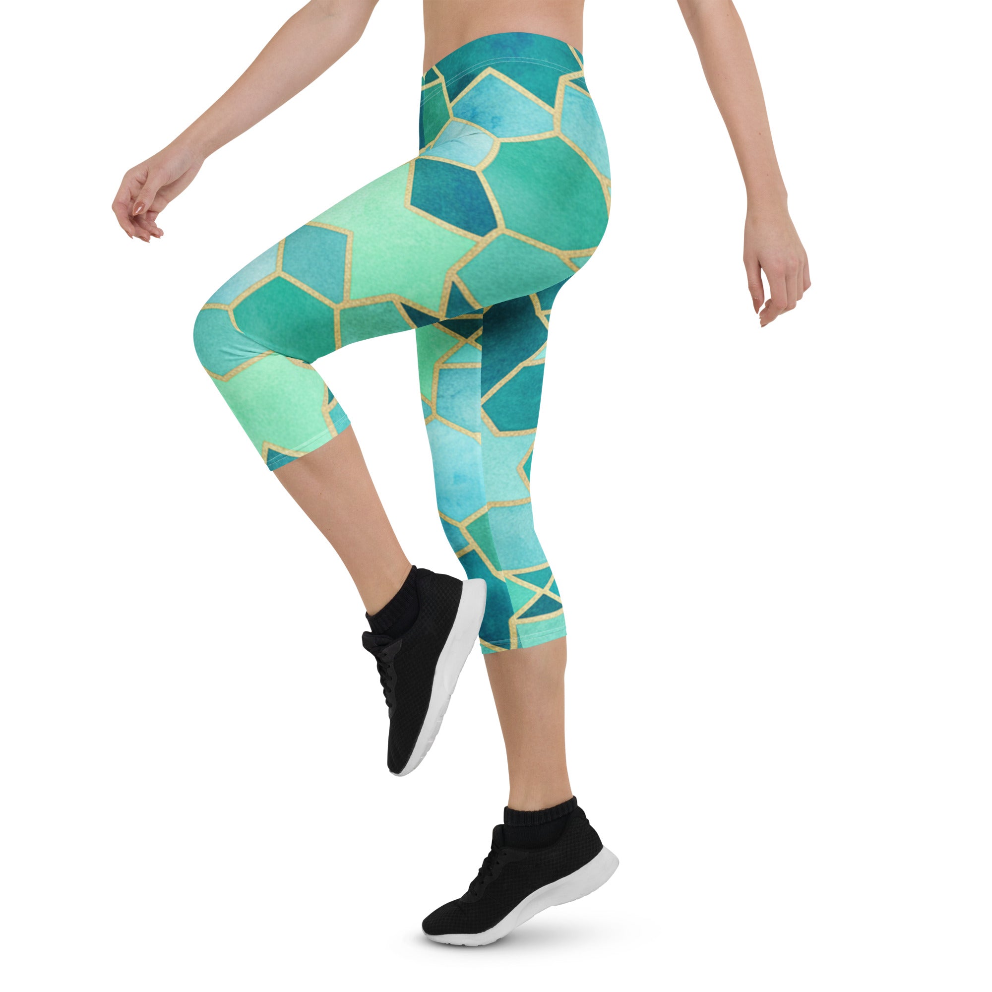 Lagoon Arabic Capri Leggings | GearBunch