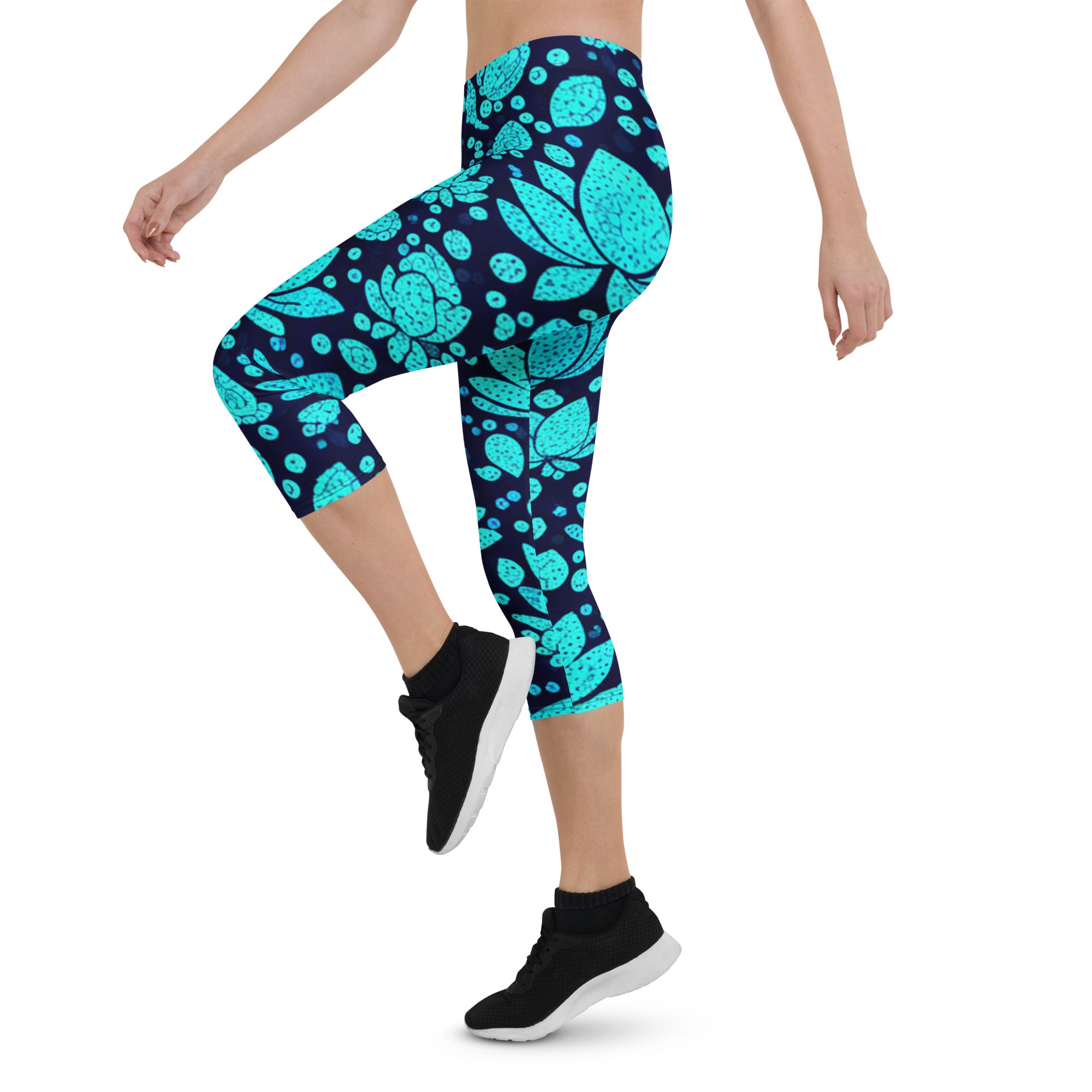 Teal Lotus Capri Leggings | GearBunch