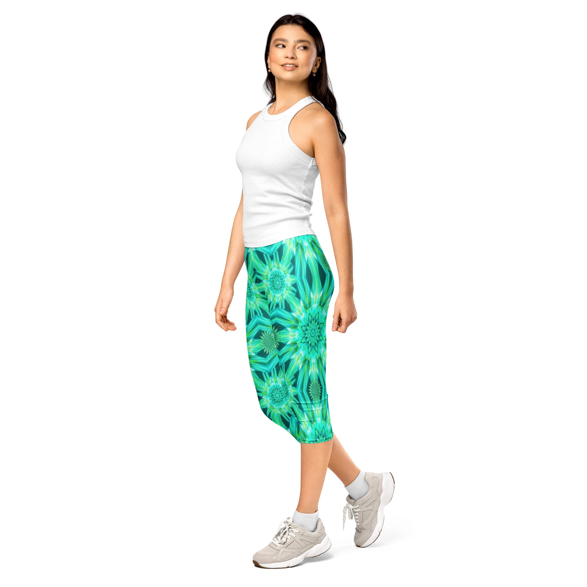 Psychedelic Mint Warp Capri Leggings | GearBunch