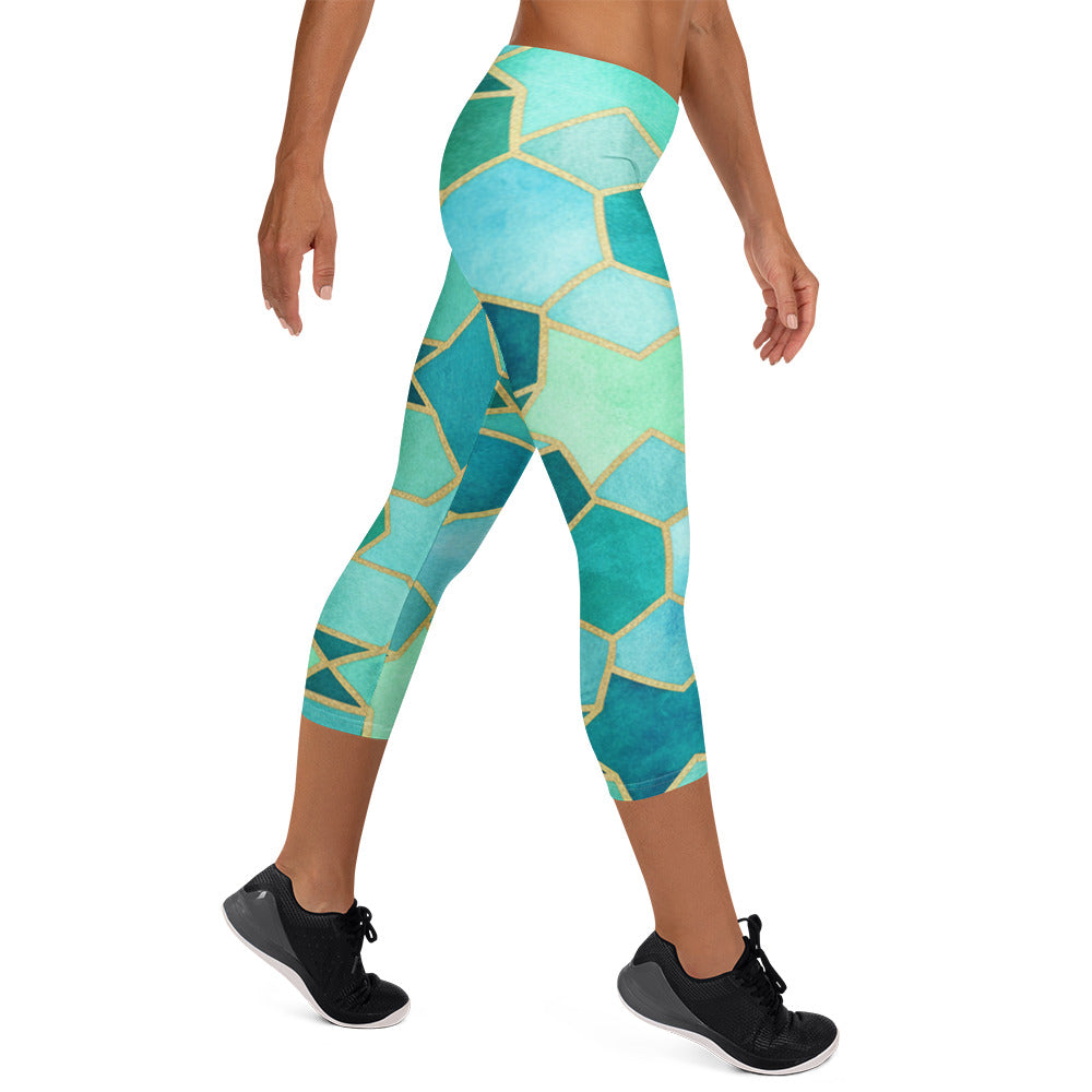 Lagoon Arabic Capri Leggings | GearBunch