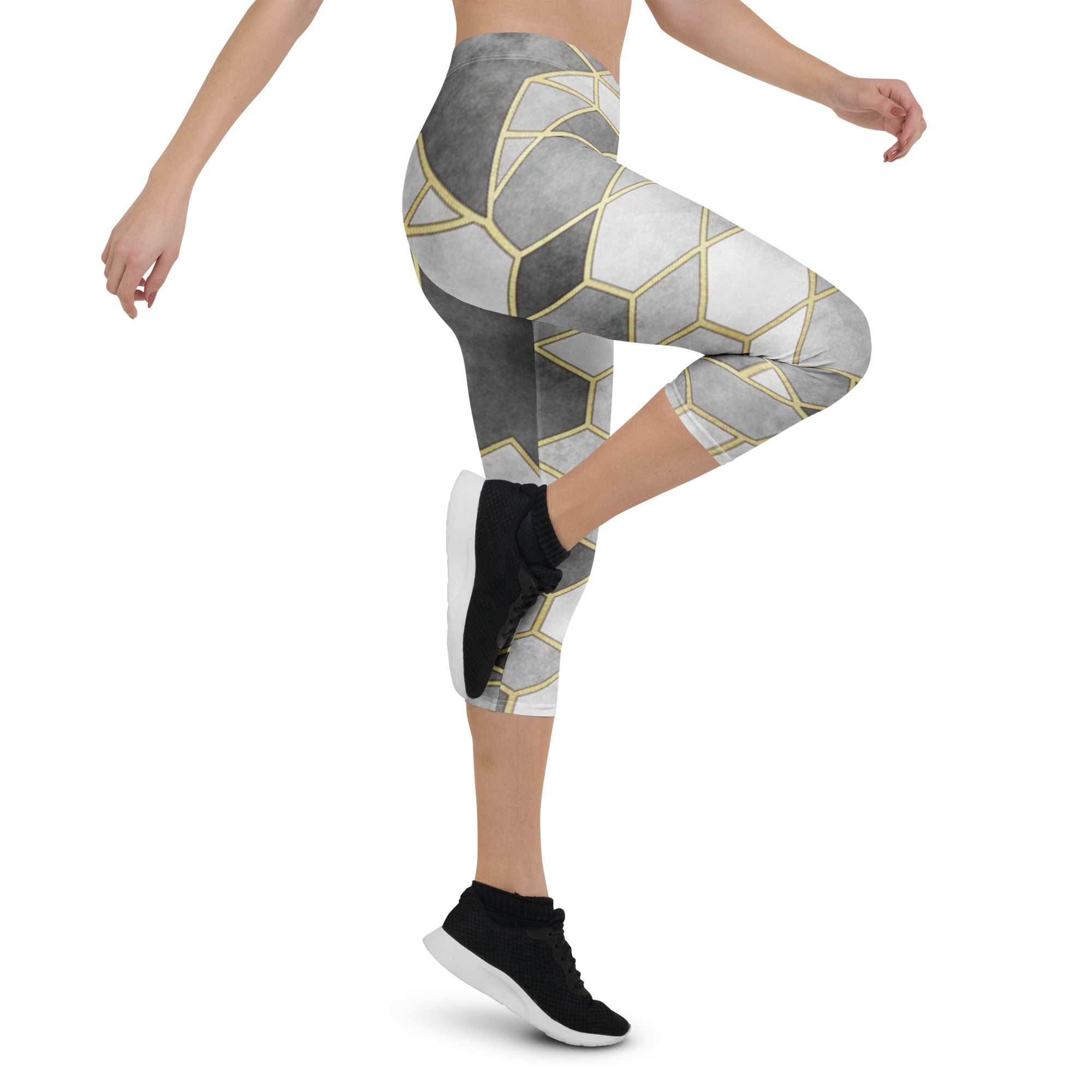 Monochrome Luxe Capri Leggings | GearBunch