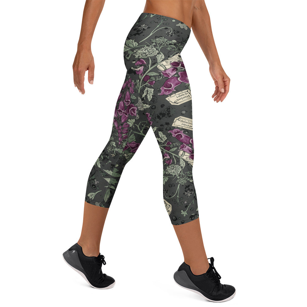 Hemlock Goth Capri Leggings | GearBunch