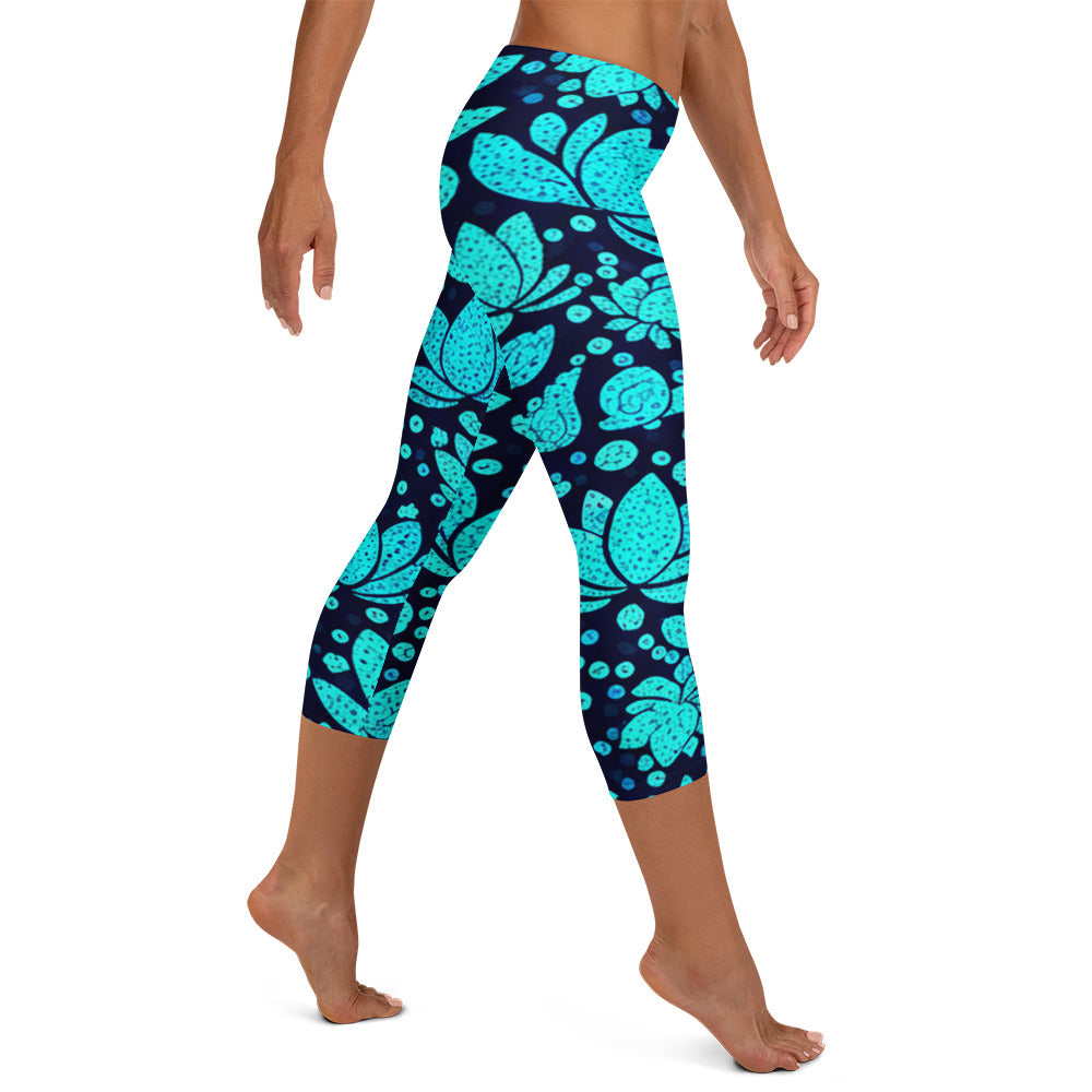 Teal Lotus Capri Leggings | GearBunch