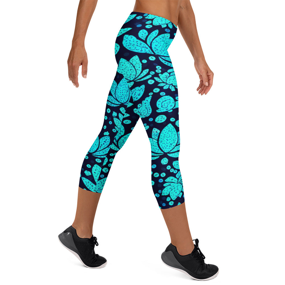 Teal Lotus Capri Leggings | GearBunch