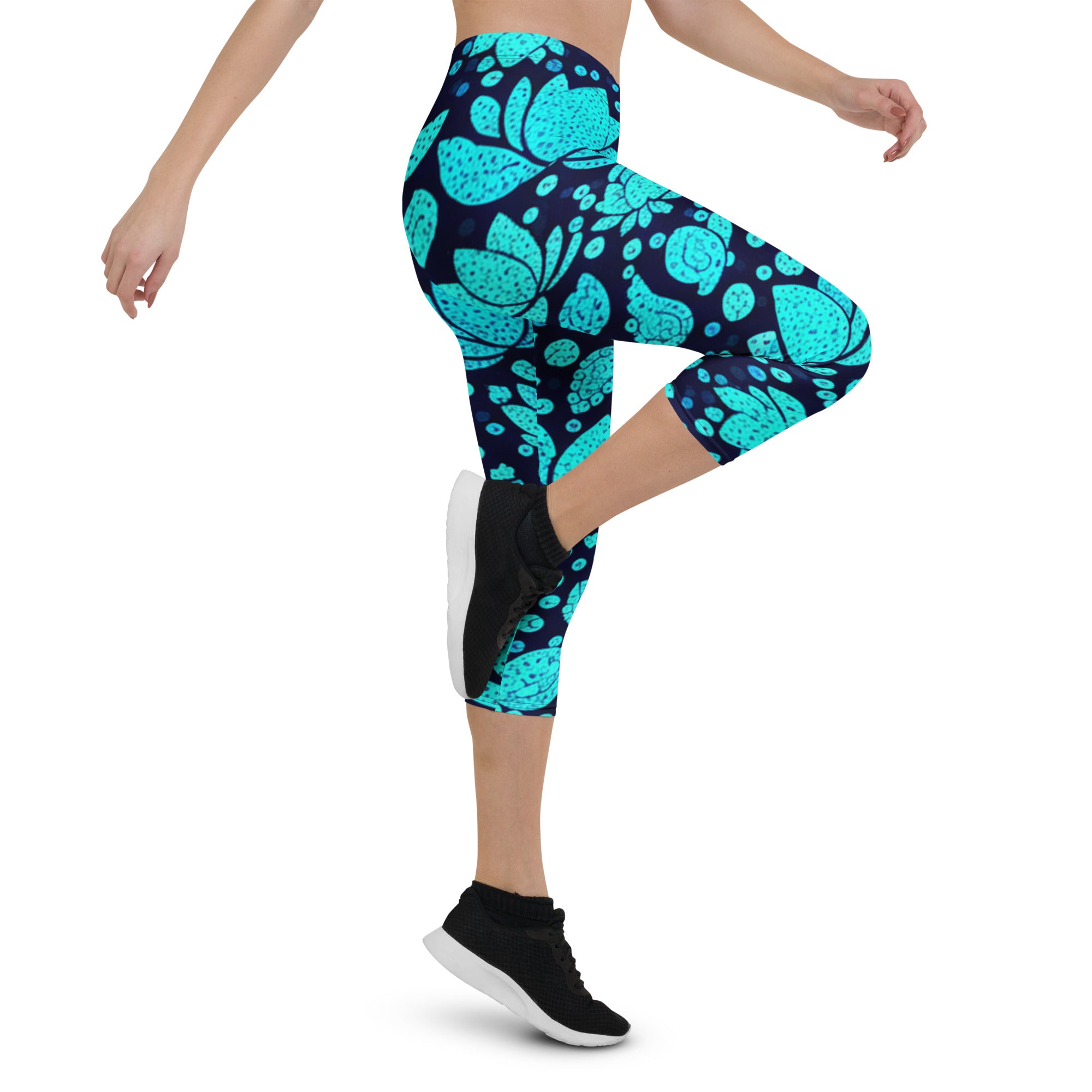 Teal Lotus Capri Leggings | GearBunch