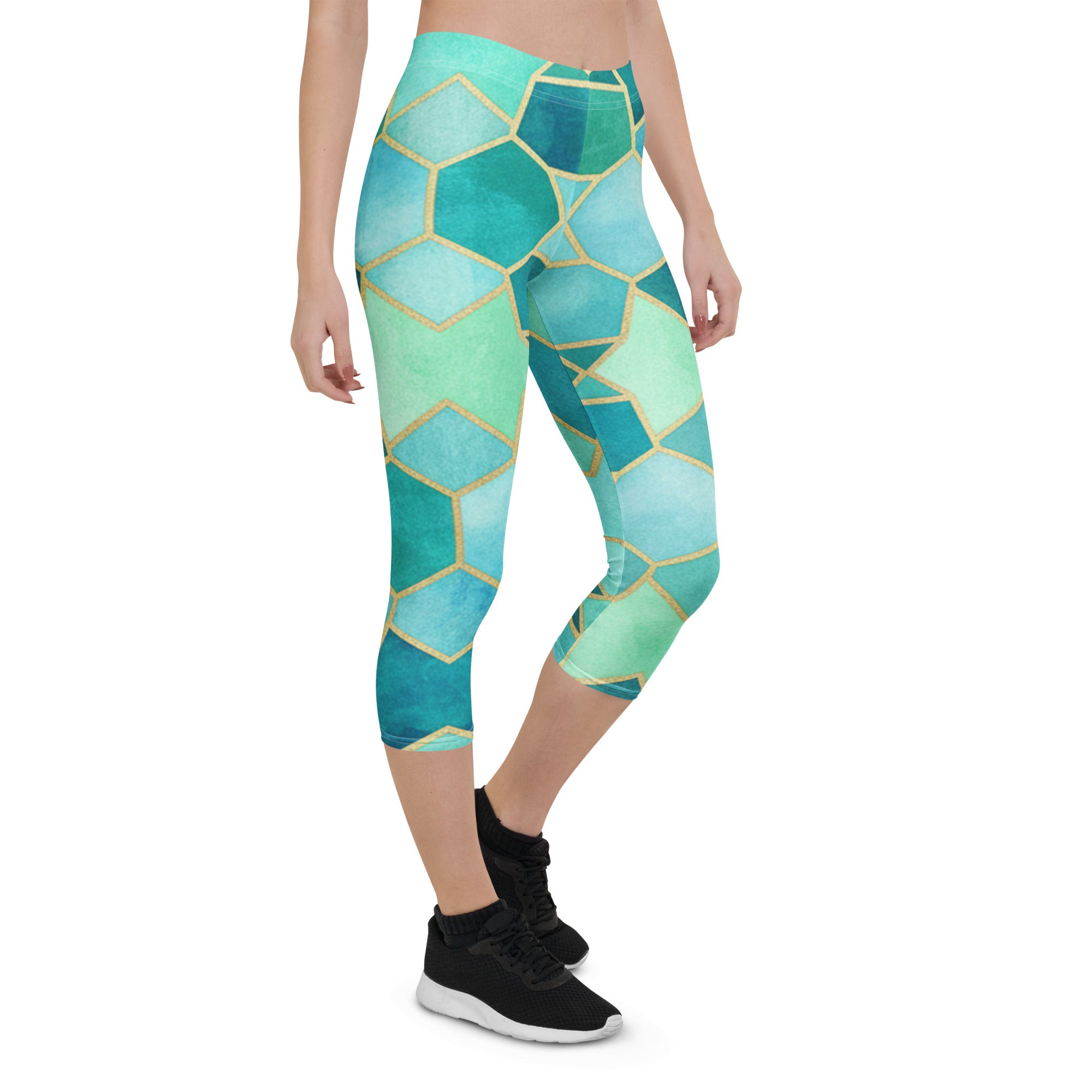 Lagoon Arabic Capri Leggings | GearBunch