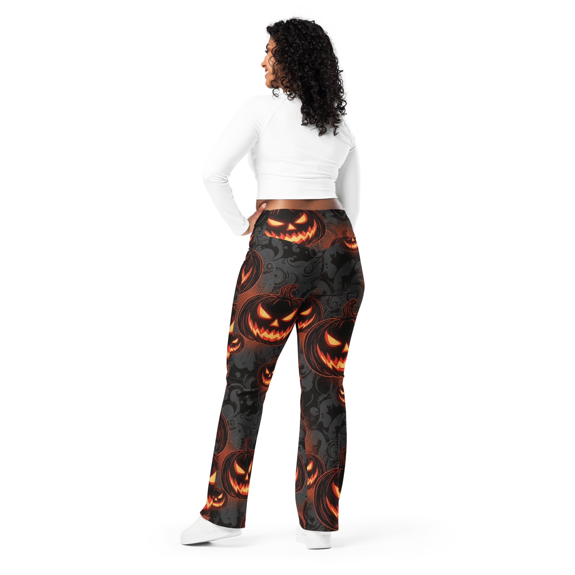 Carved Jack-o-Lantern Glow Flare Leggings | GearBunch