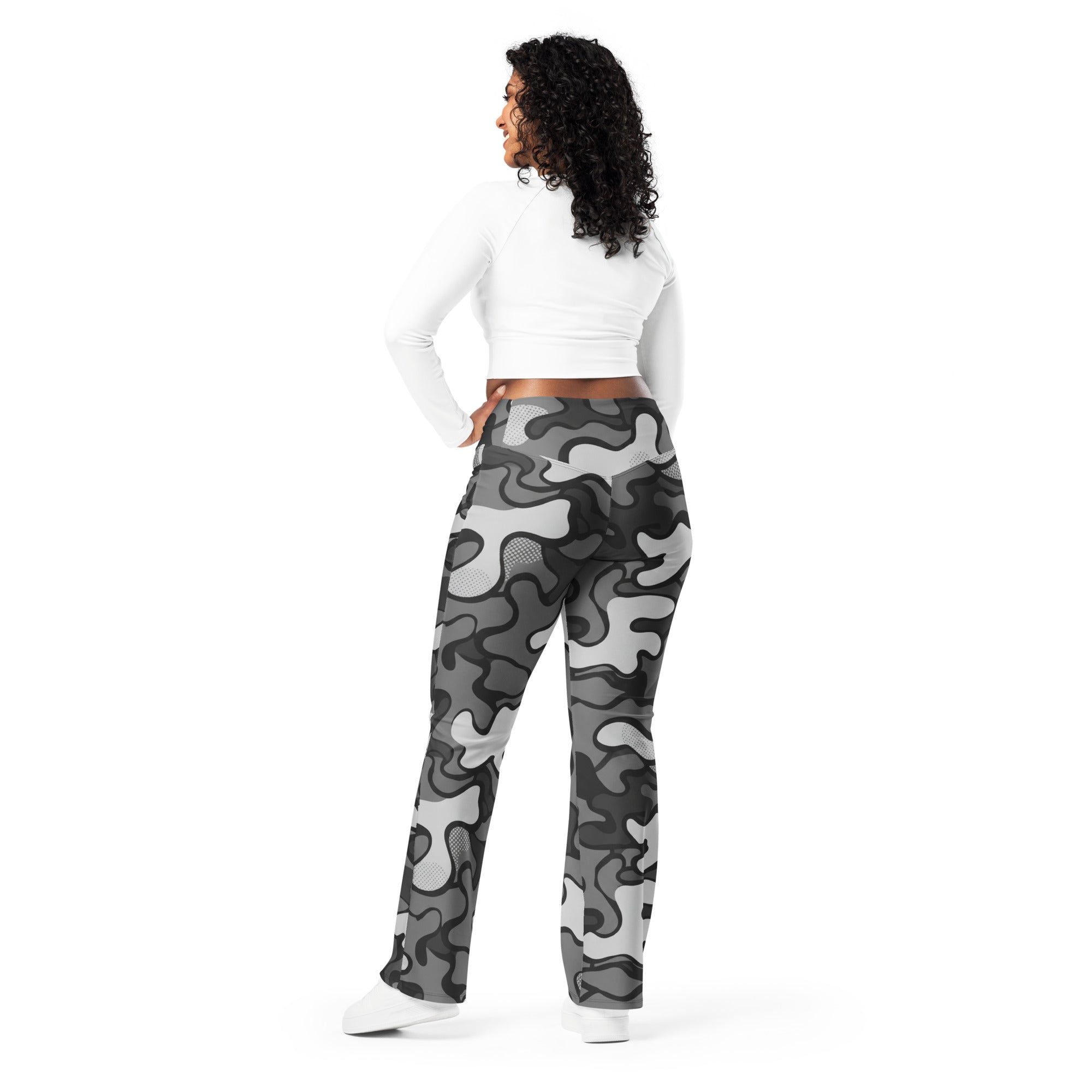 Charcoal Steel Camo Flare Leggings | GearBunch