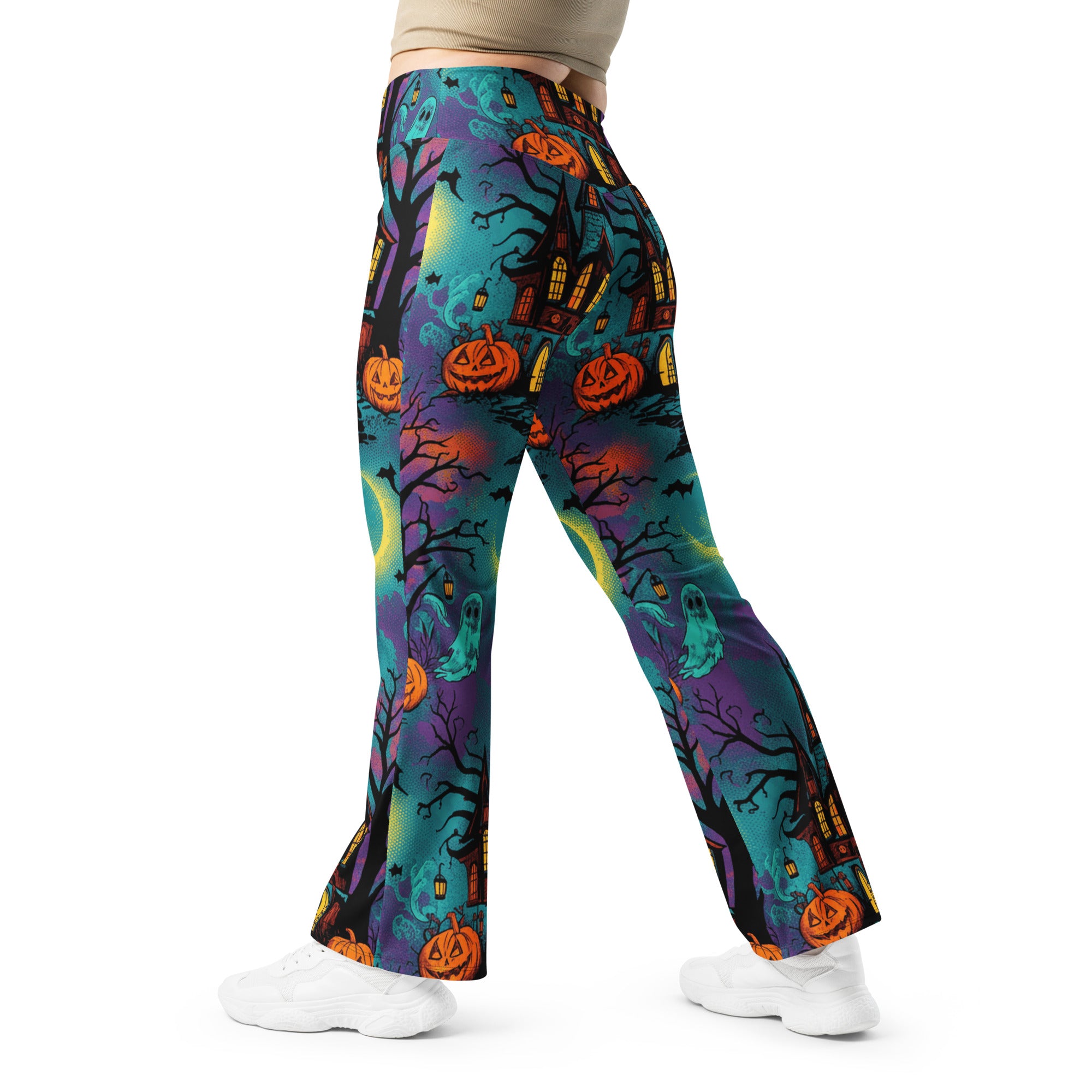 Haunted Manor Twilight Flare Leggings | GearBunch