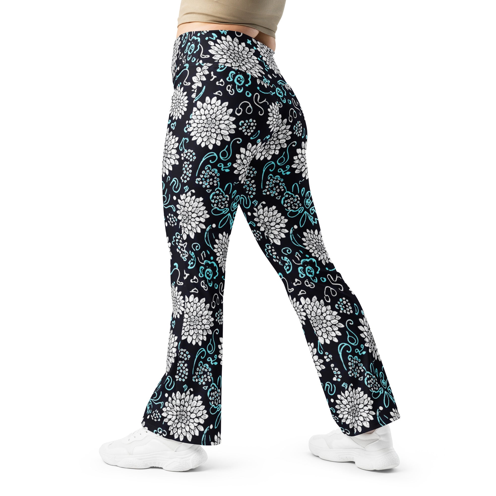 Silver Paillette Daisy Flare Leggings | GearBunch