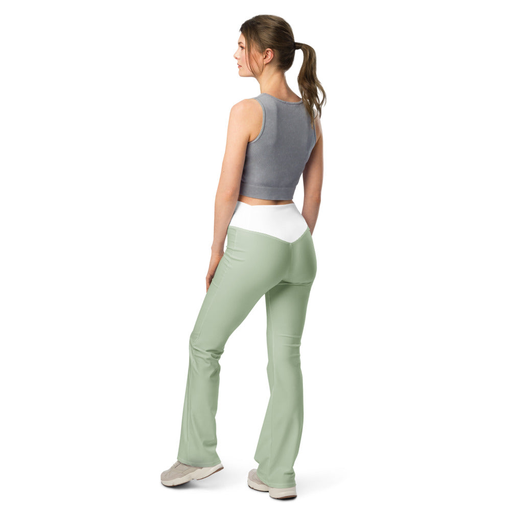 Solid leggings back view | GearBunch