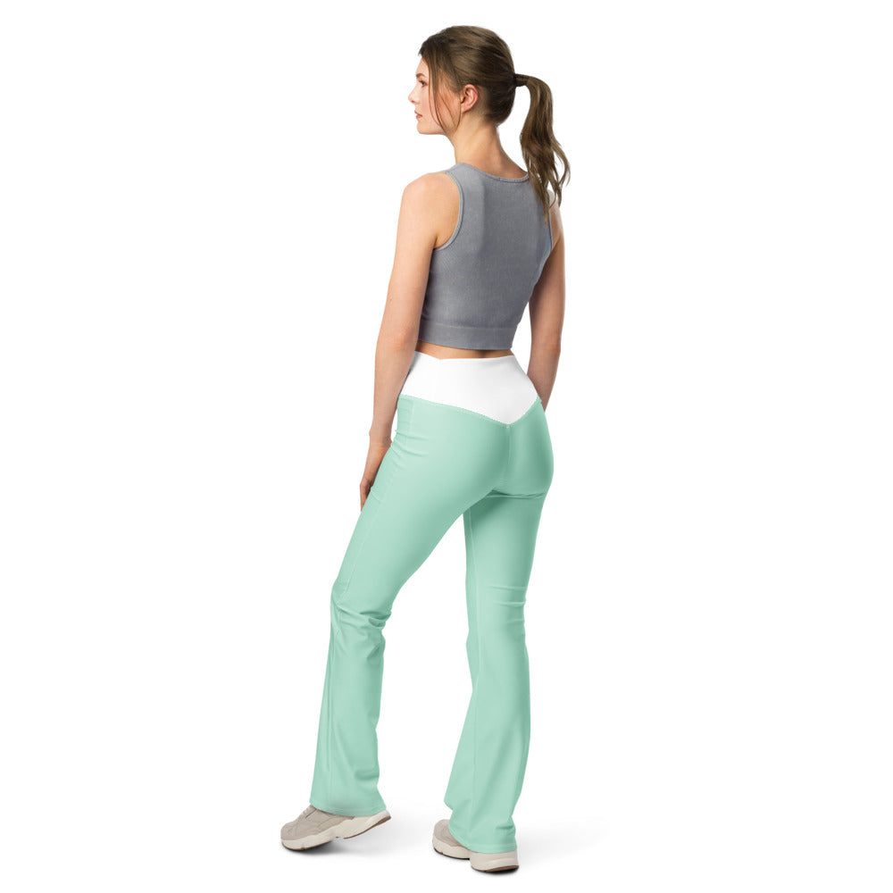 Solid leggings back view | GearBunch