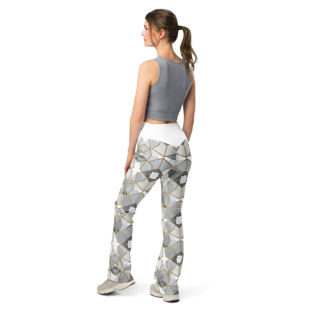 Flare leggings back view | GearBunch