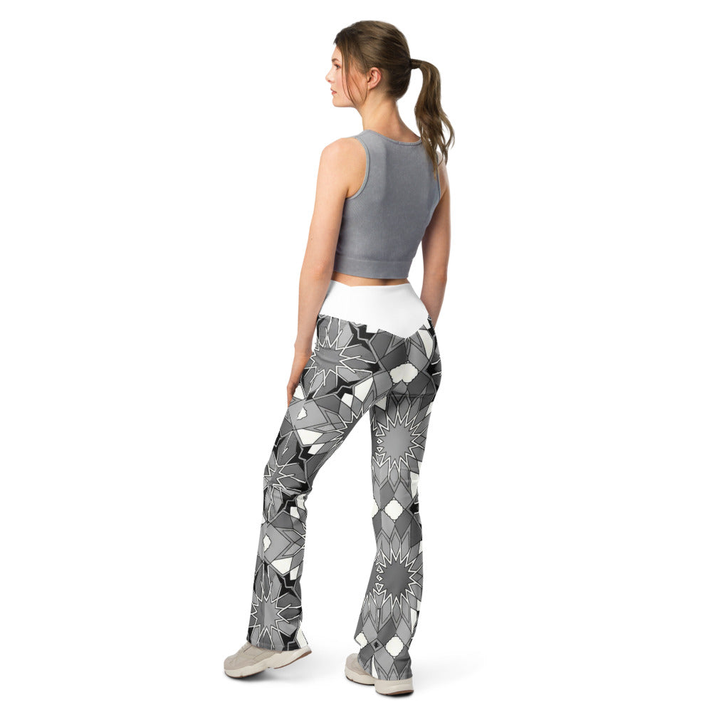 Flare leggings back view | GearBunch