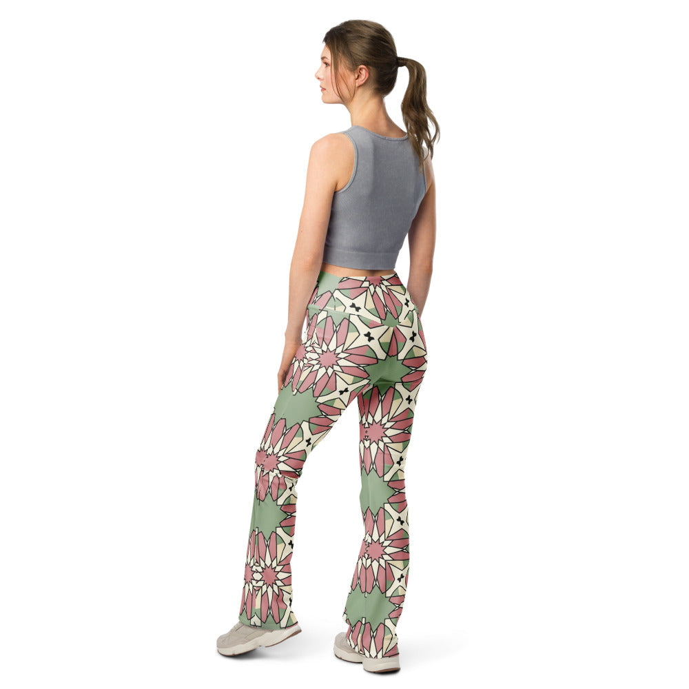 Flare leggings back view | GearBunch