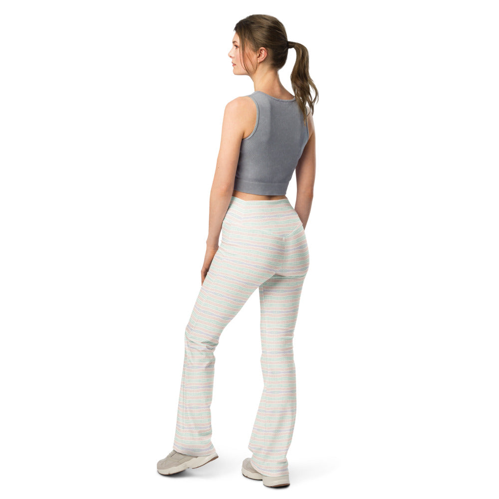 Solid leggings back view | GearBunch