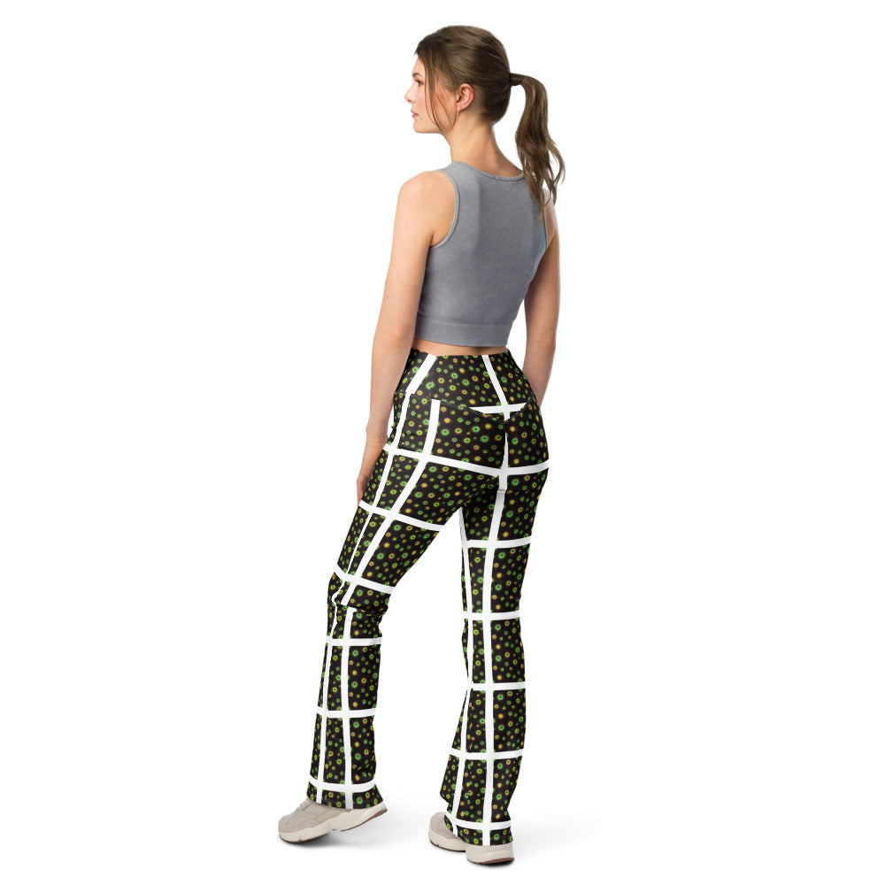 Solid leggings back view | GearBunch