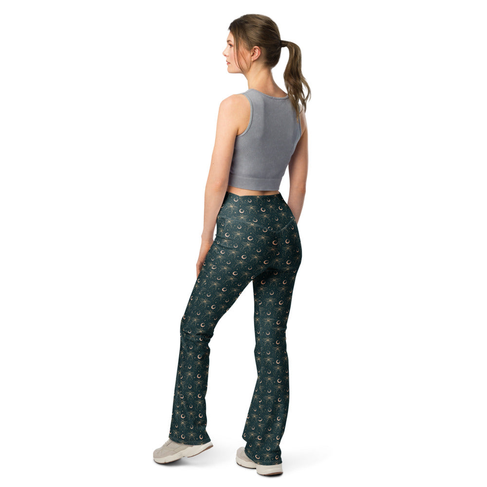Solid leggings back view | GearBunch