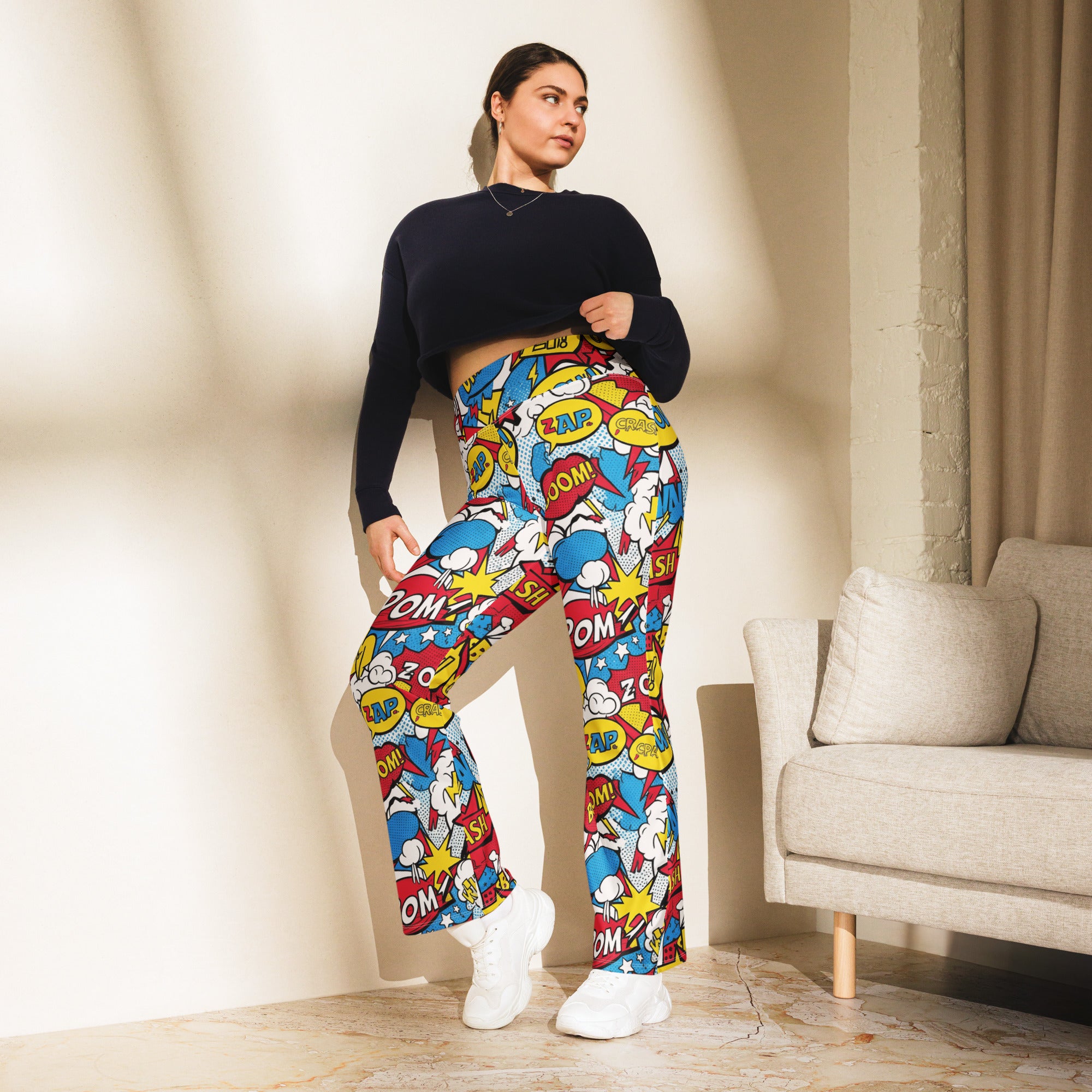 Comic Pop Retro Red Flare Leggings | GearBunch