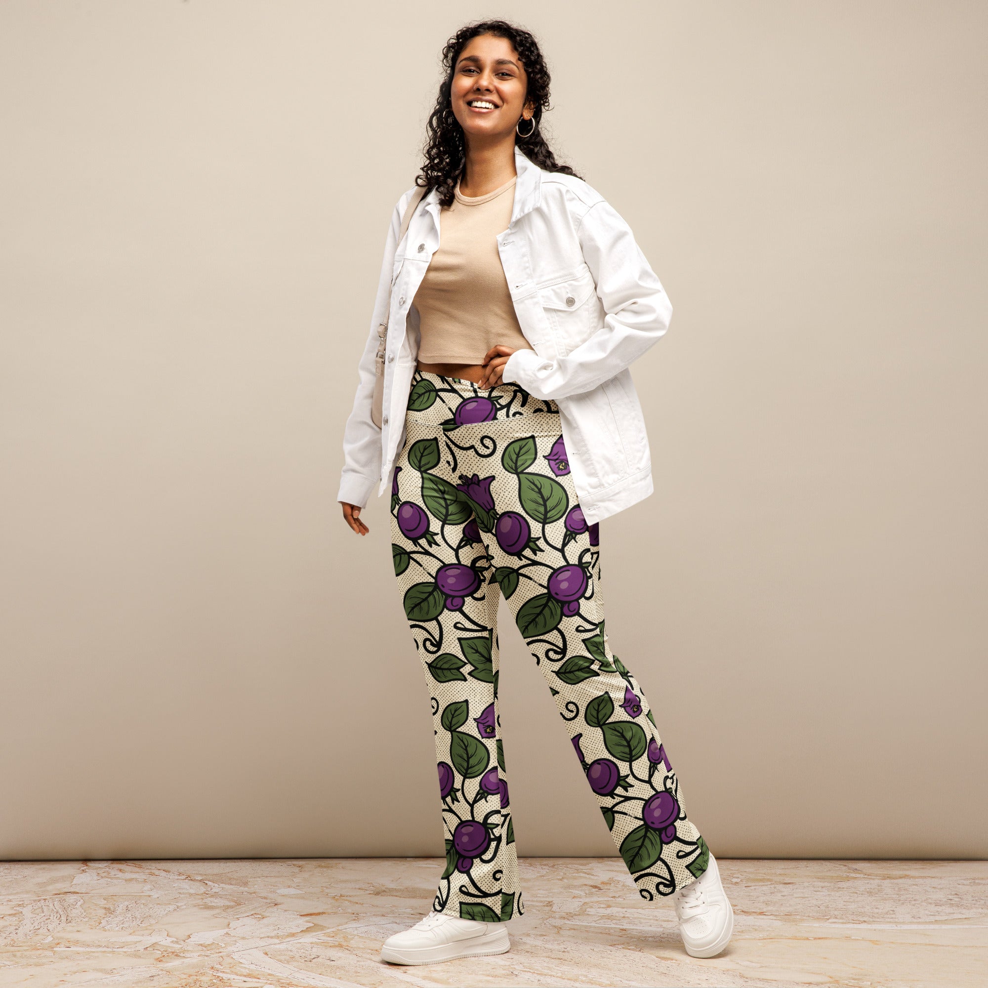 Deadly Nightshade Botanical Flare Leggings | GearBunch