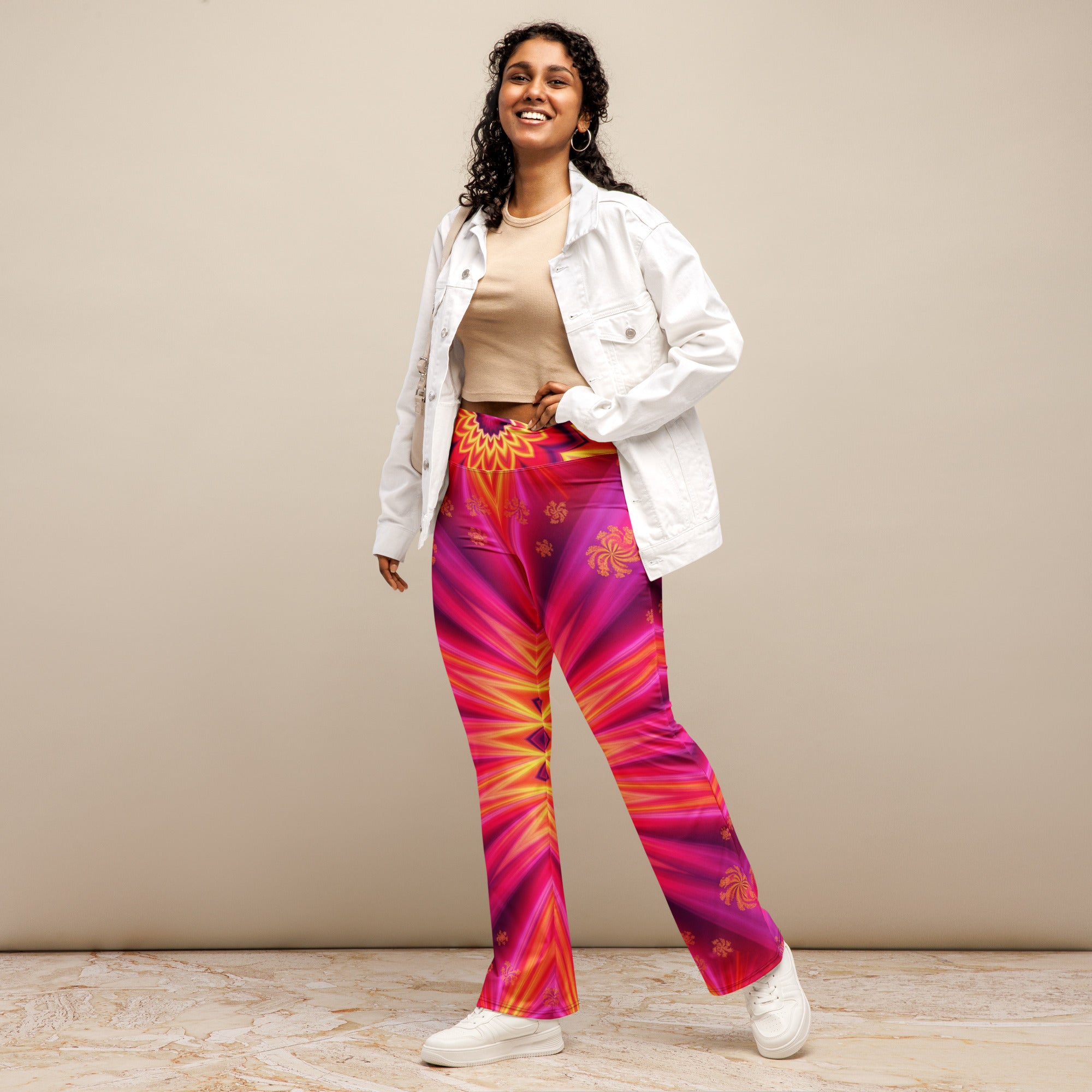 Psychedelic Plasma Core Flare Leggings | GearBunch