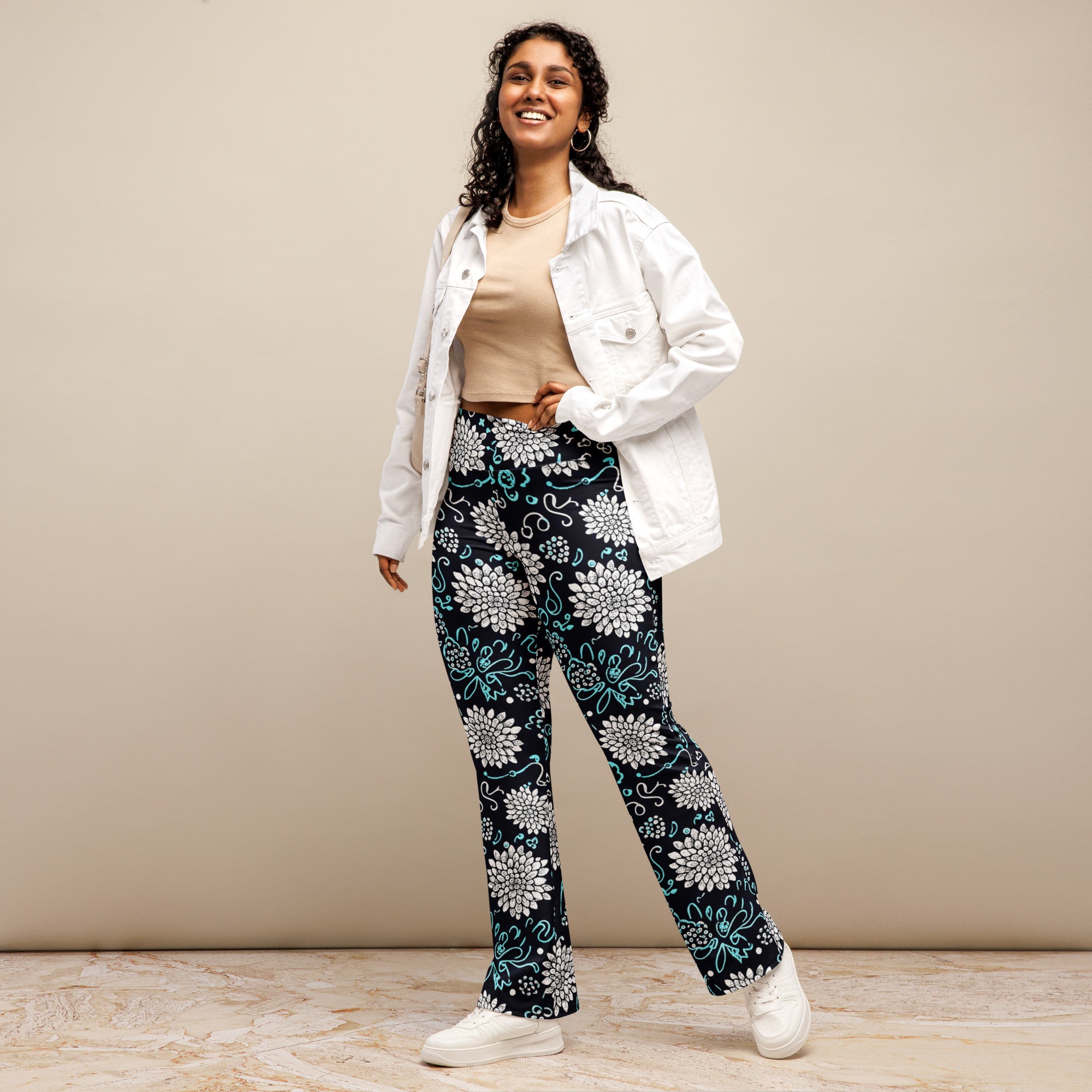 Silver Paillette Daisy Flare Leggings | GearBunch