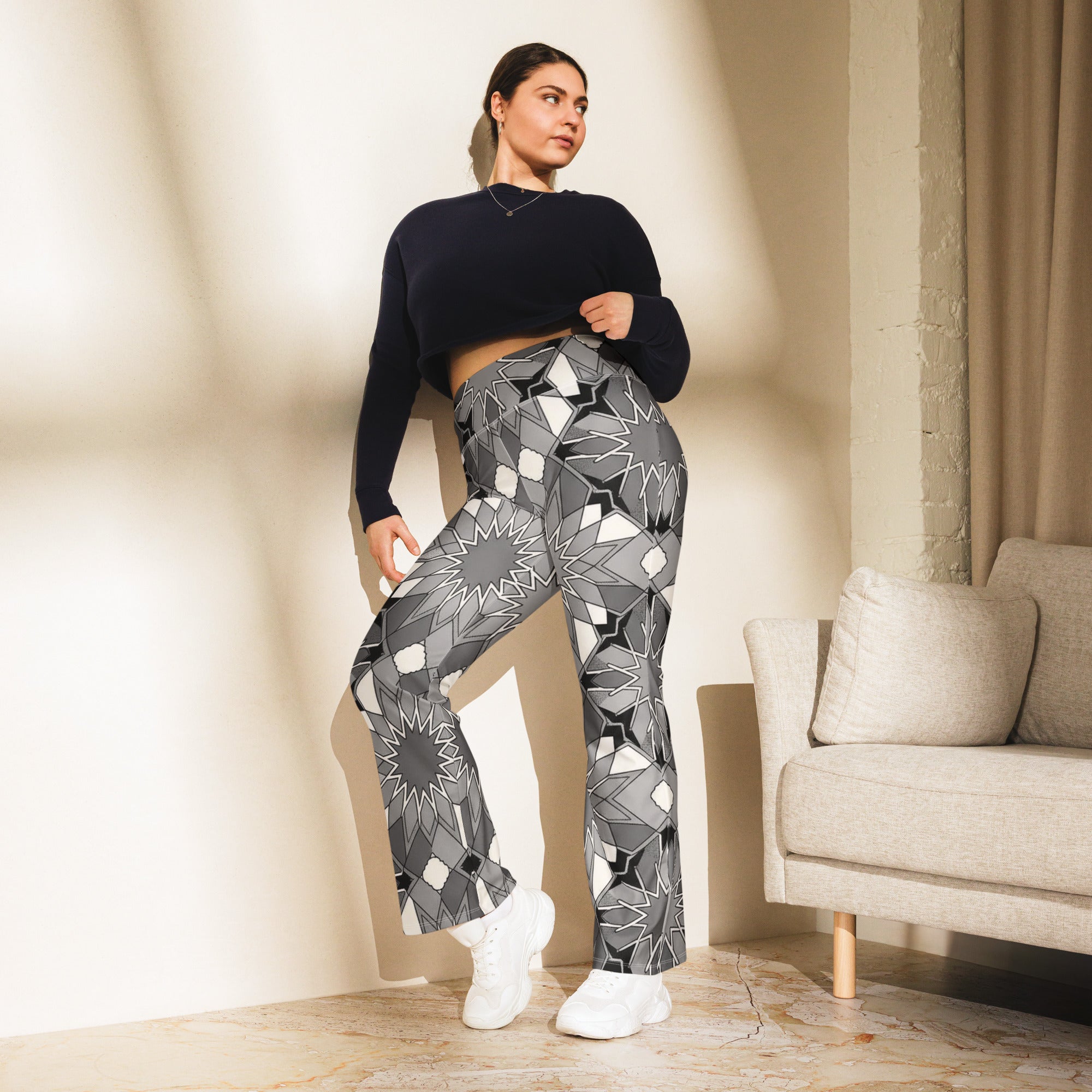 Zellige Monochrome Flare Leggings | GearBunch