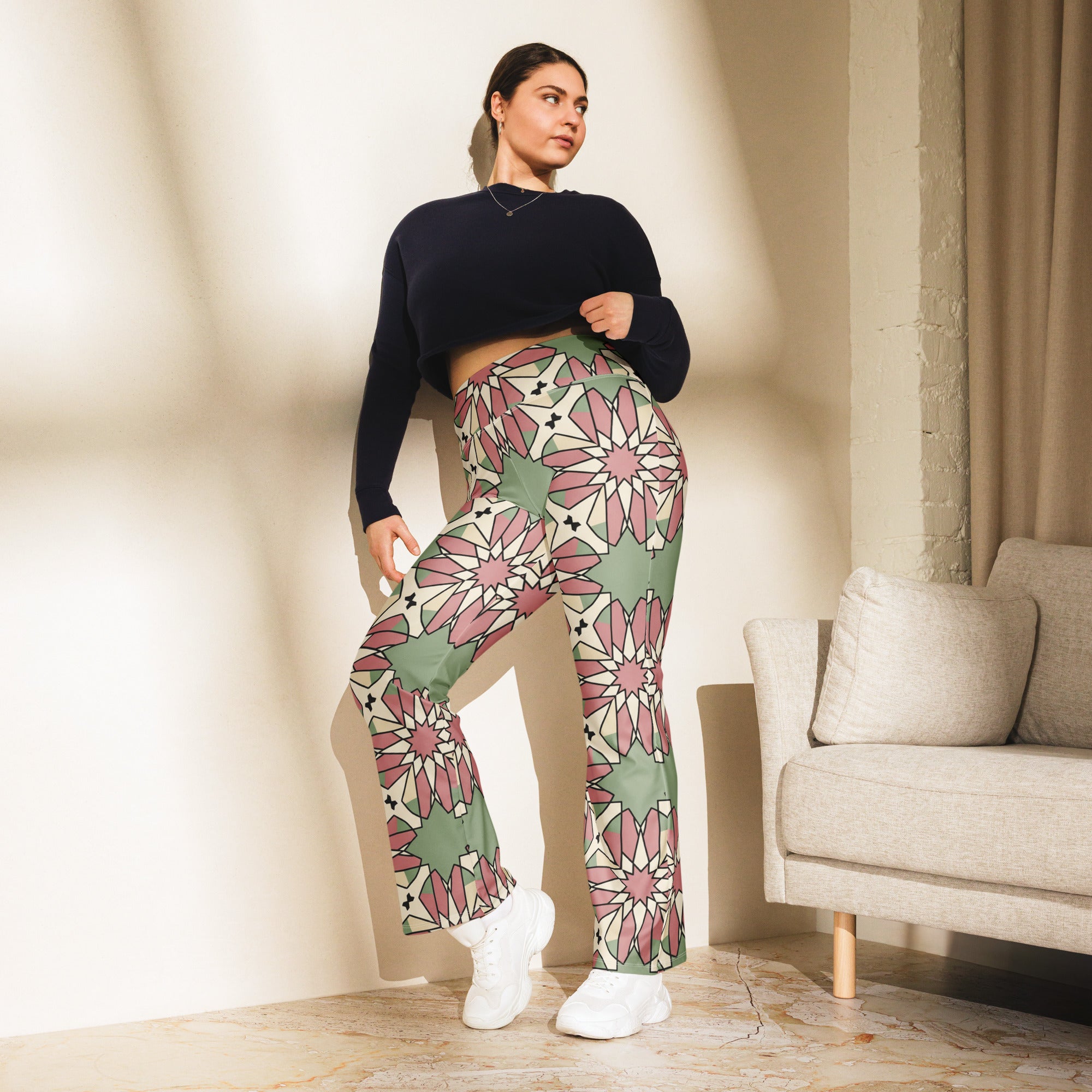Zellige Rose Garden Flare Leggings | GearBunch