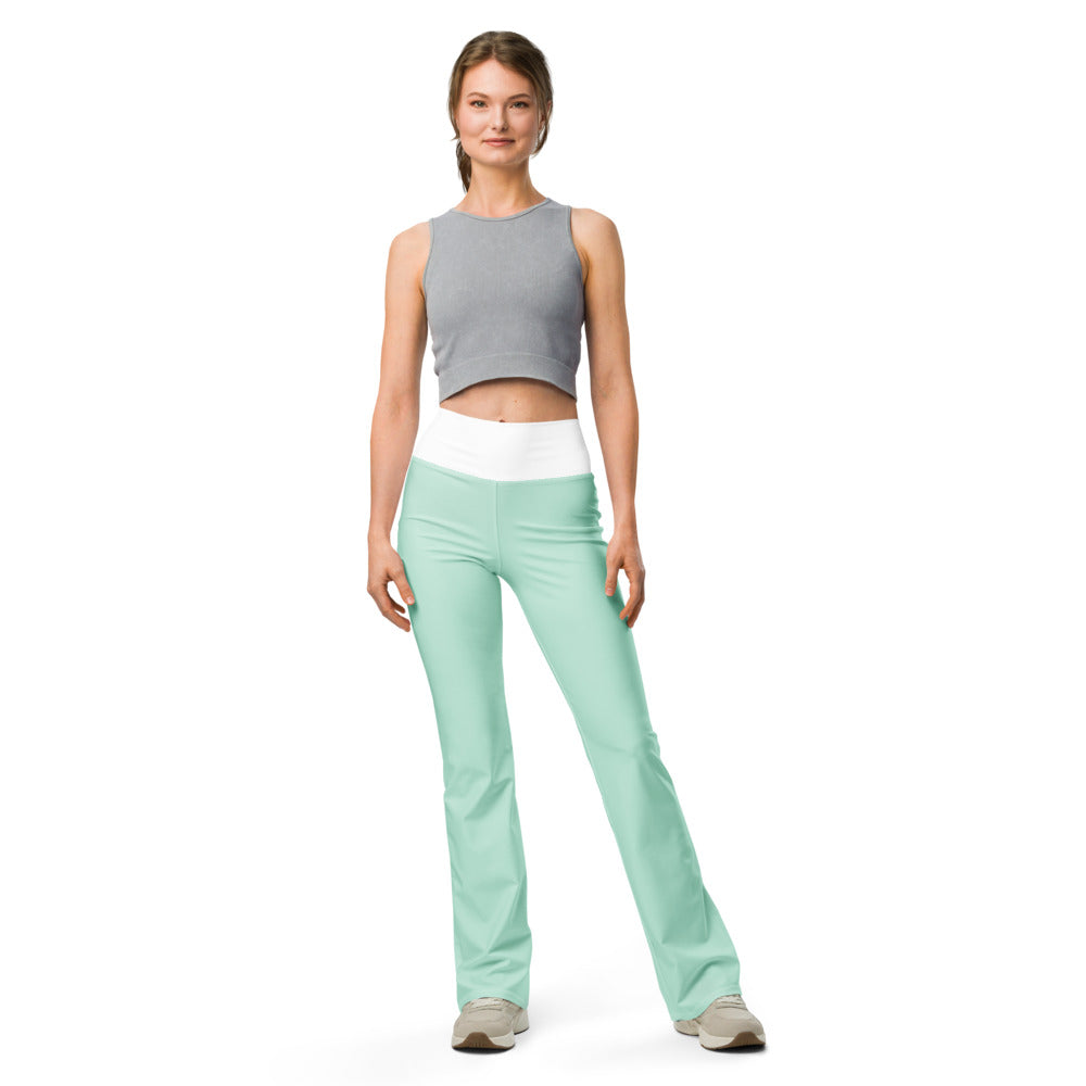 Solid leggings front view | GearBunch