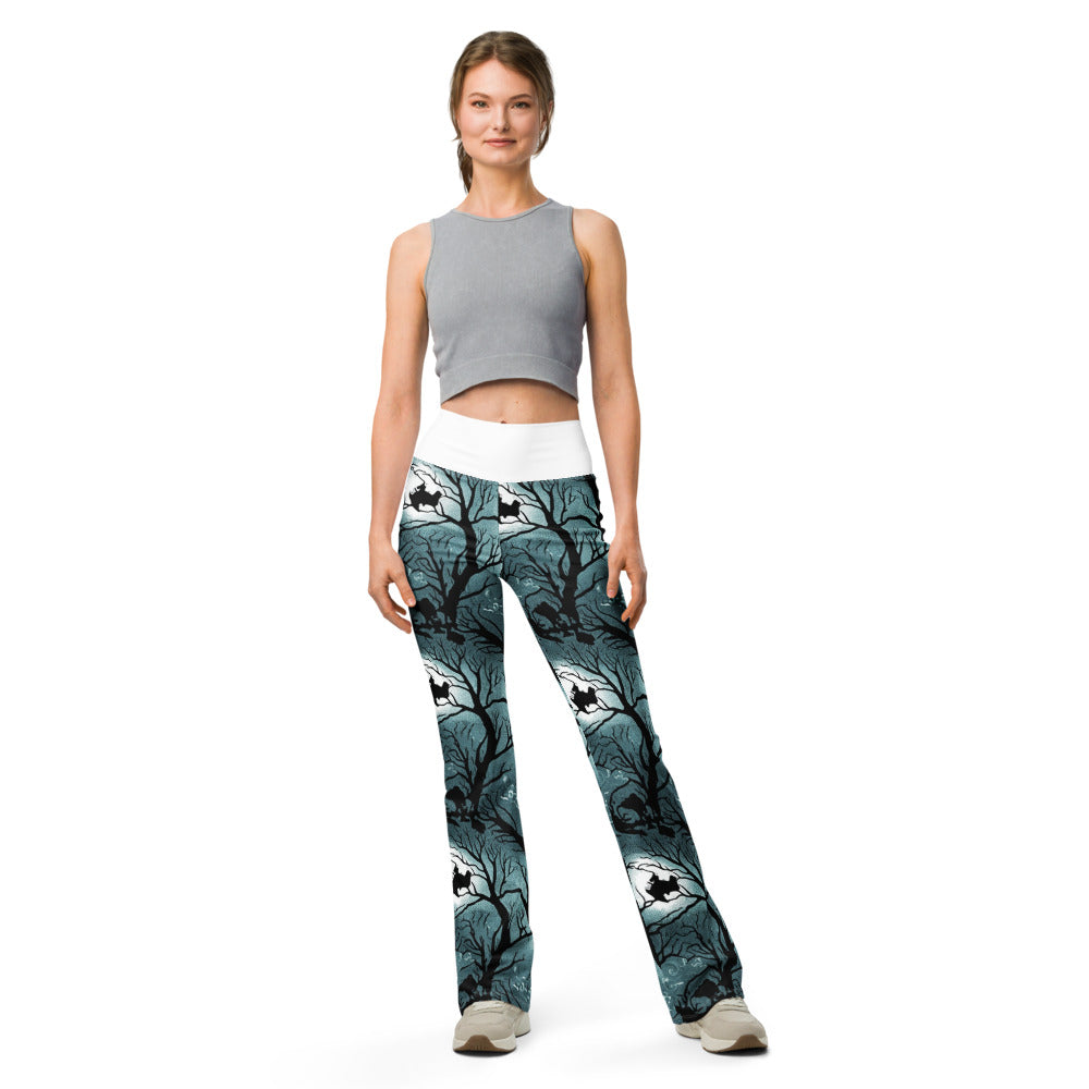 Flare leggings front view | GearBunch