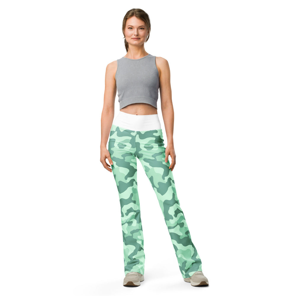 Flare leggings front view | GearBunch