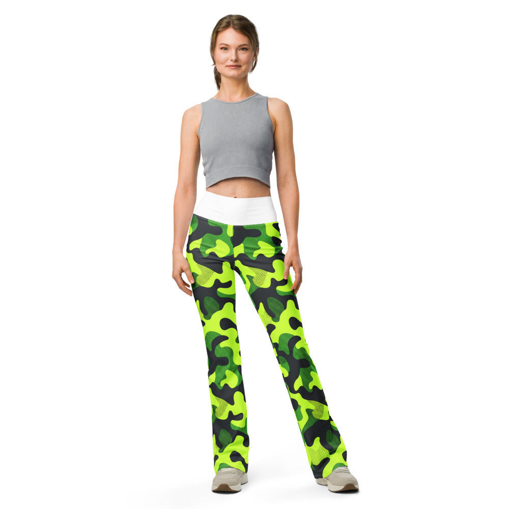 Flare leggings front view | GearBunch