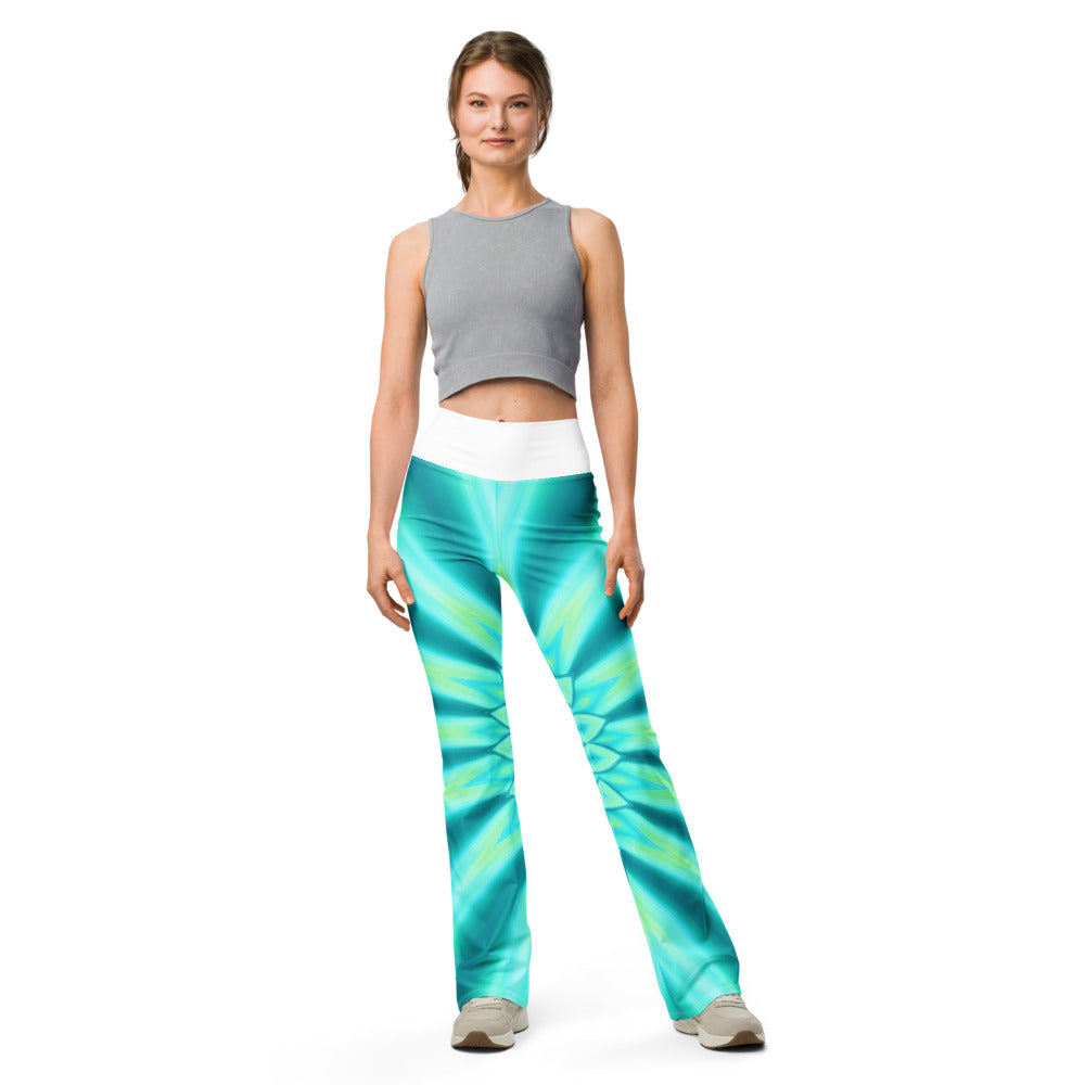 Flare leggings front view | GearBunch