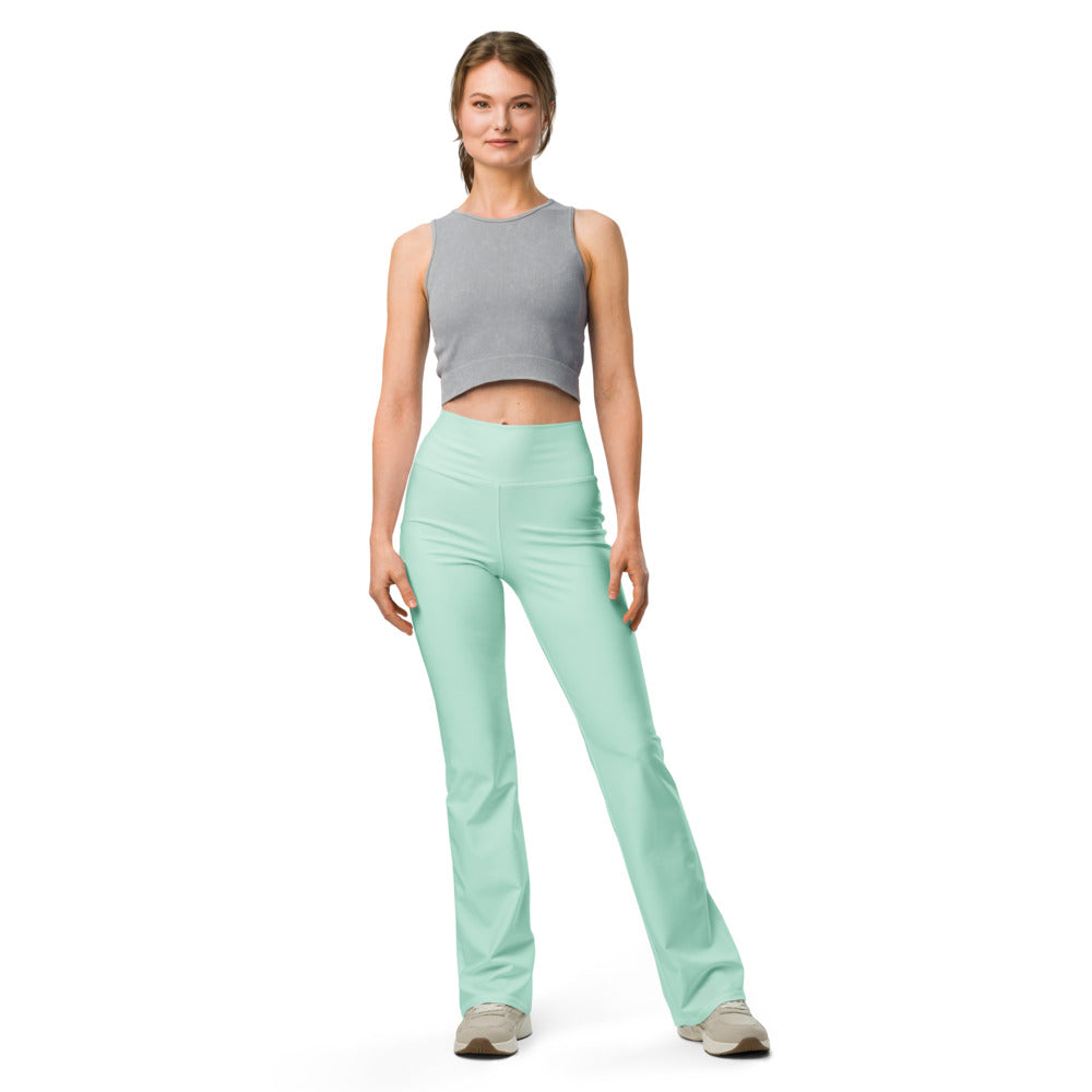 Solid leggings front view | GearBunch