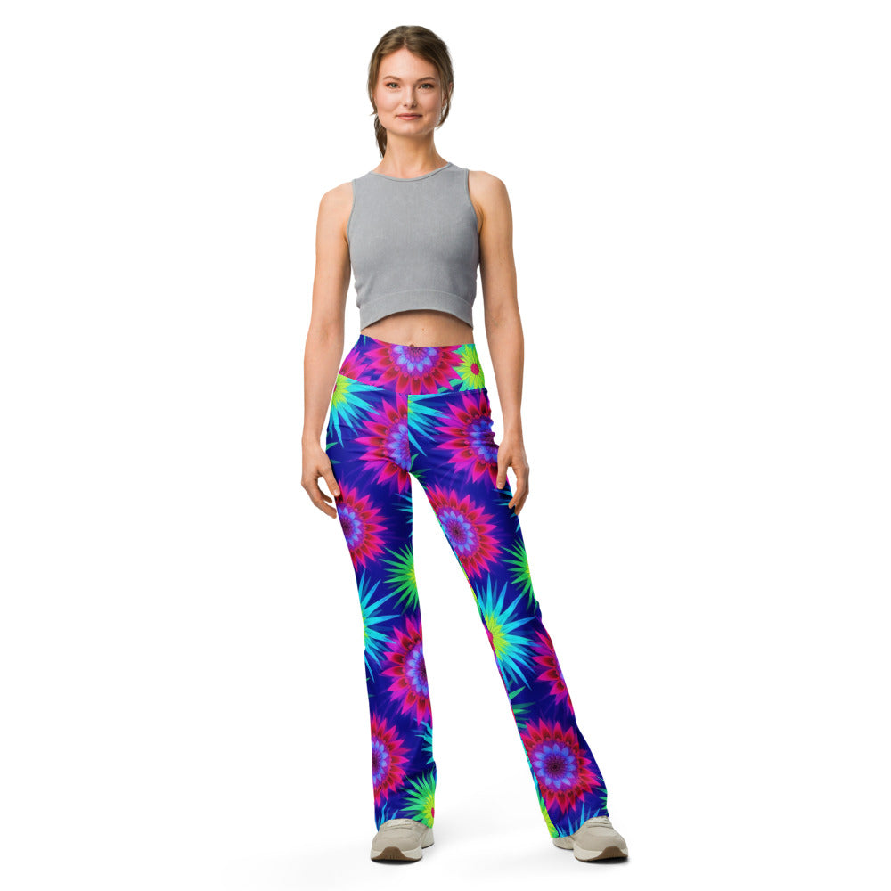 Flare leggings front view | GearBunch