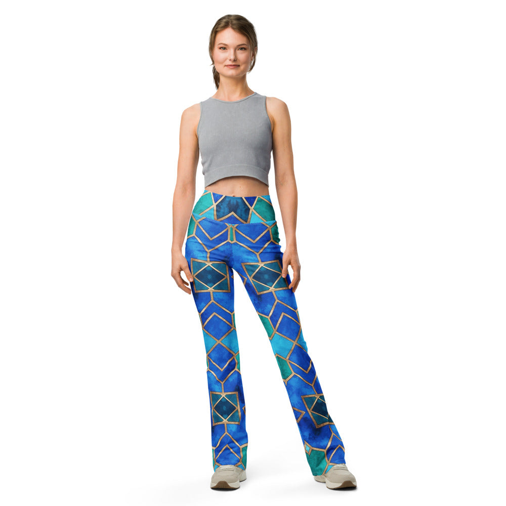 Flare leggings front view | GearBunch