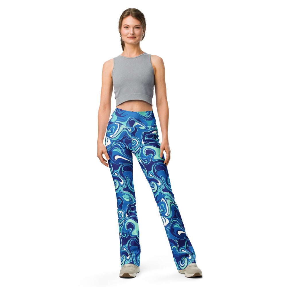 Flare leggings front view | GearBunch