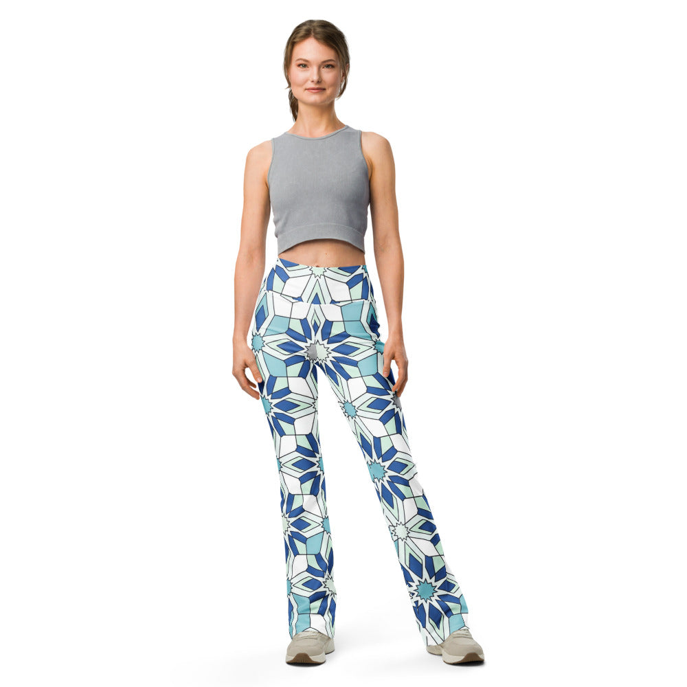 Flare leggings front view | GearBunch