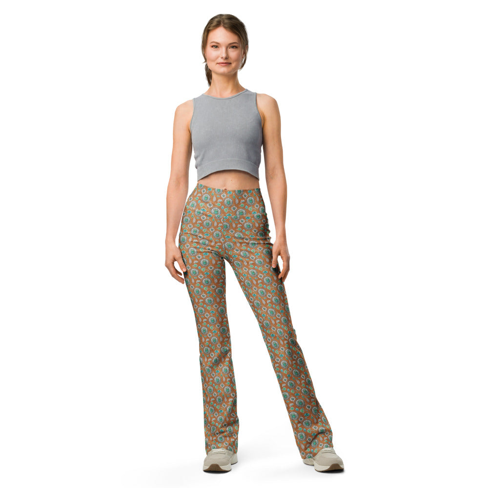 Solid leggings front view | GearBunch