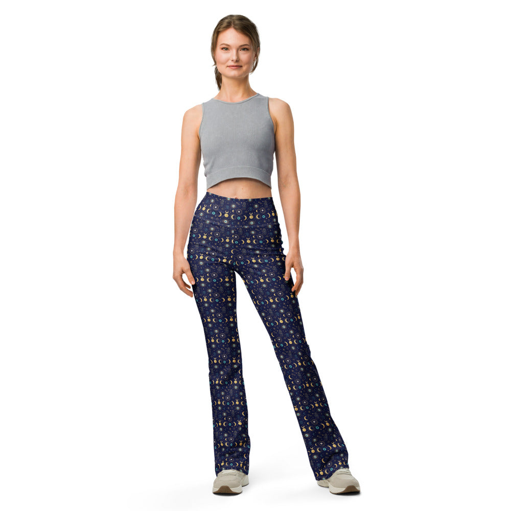 Solid leggings front view | GearBunch