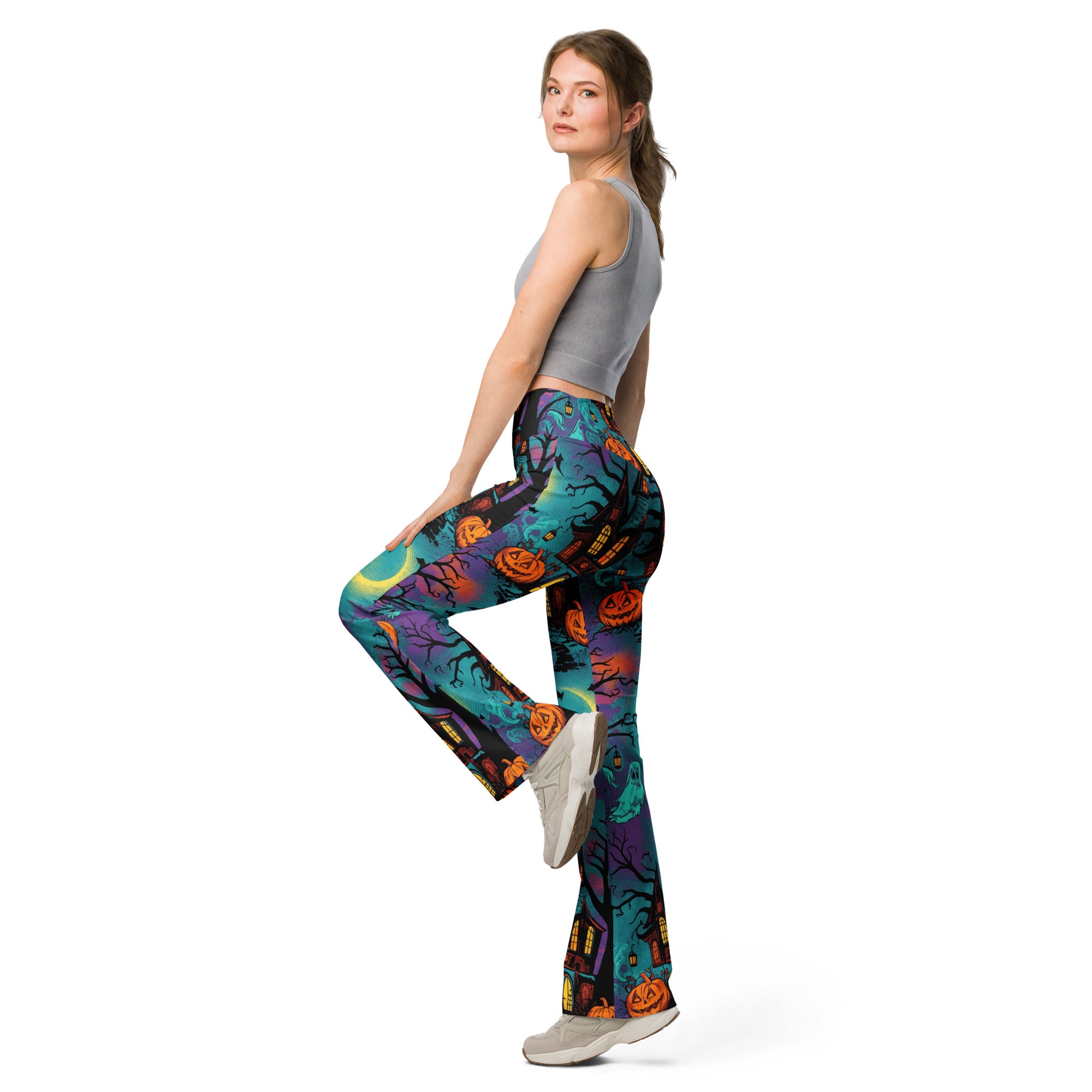 Haunted Manor Twilight Flare Leggings | GearBunch