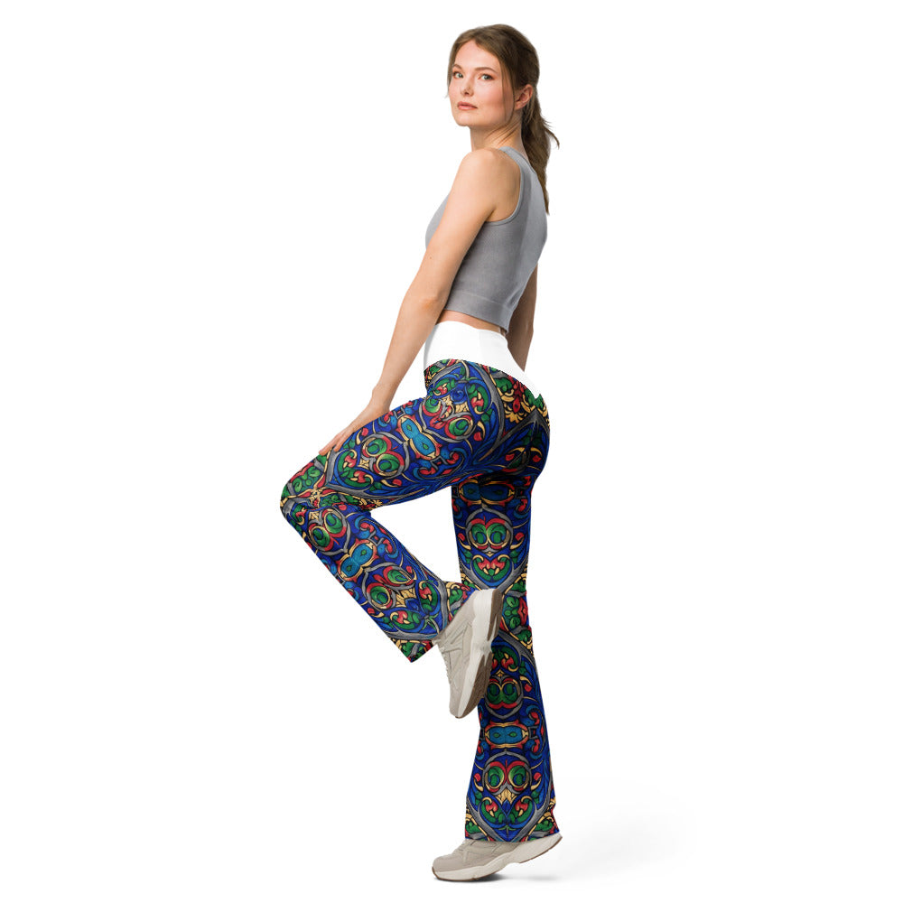 Flare leggings left view | GearBunch