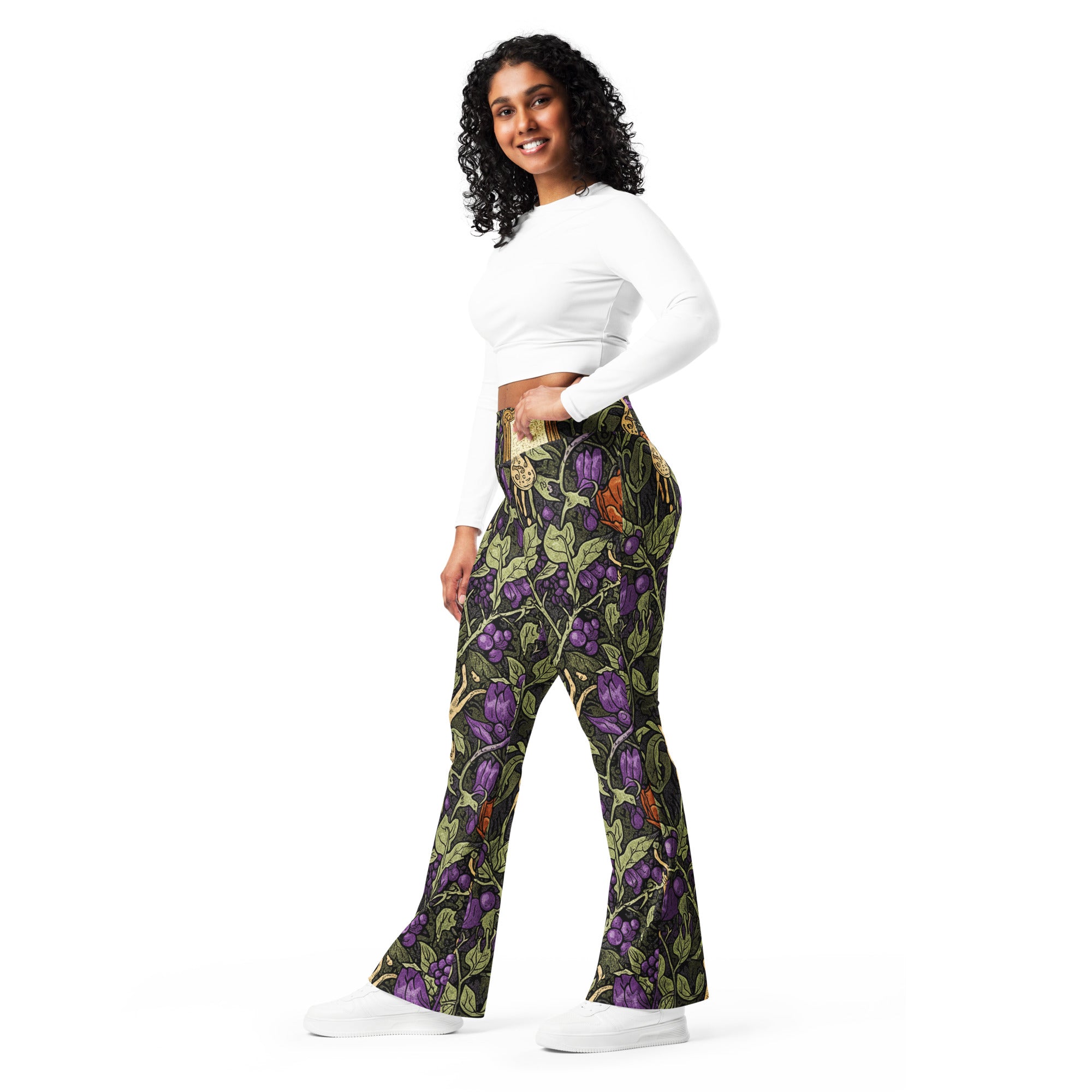 Belladonna Poison Garden Flare Leggings | GearBunch