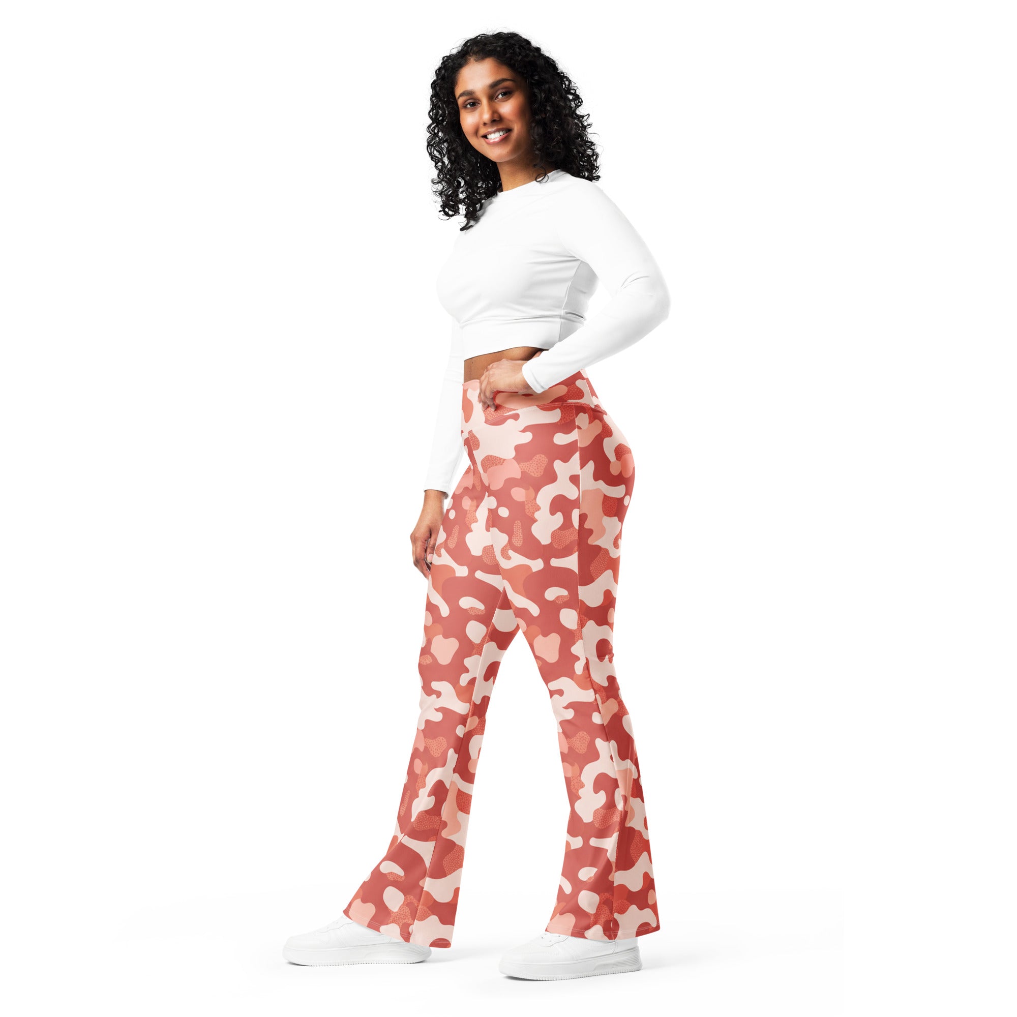 Coral Sunset Camo Flare Leggings | GearBunch