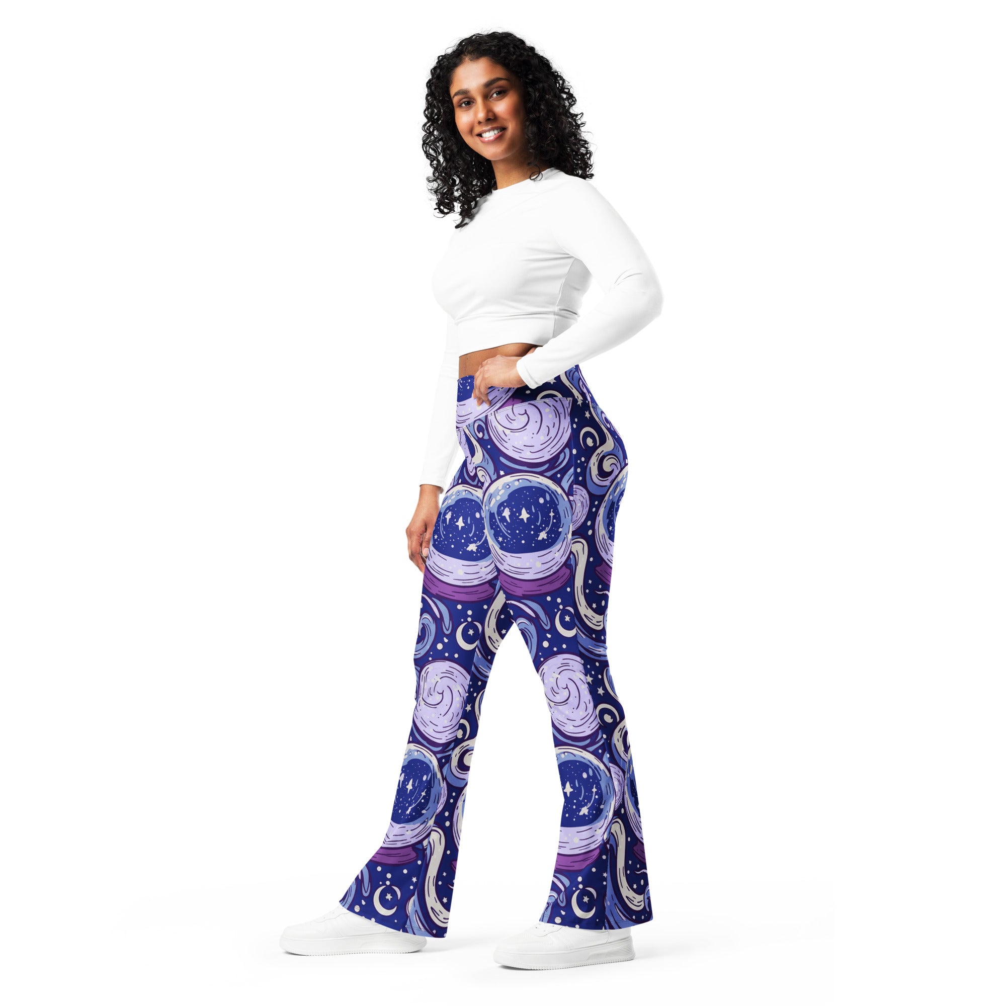 Crystal Ball Smoke Magic Flare Leggings | GearBunch