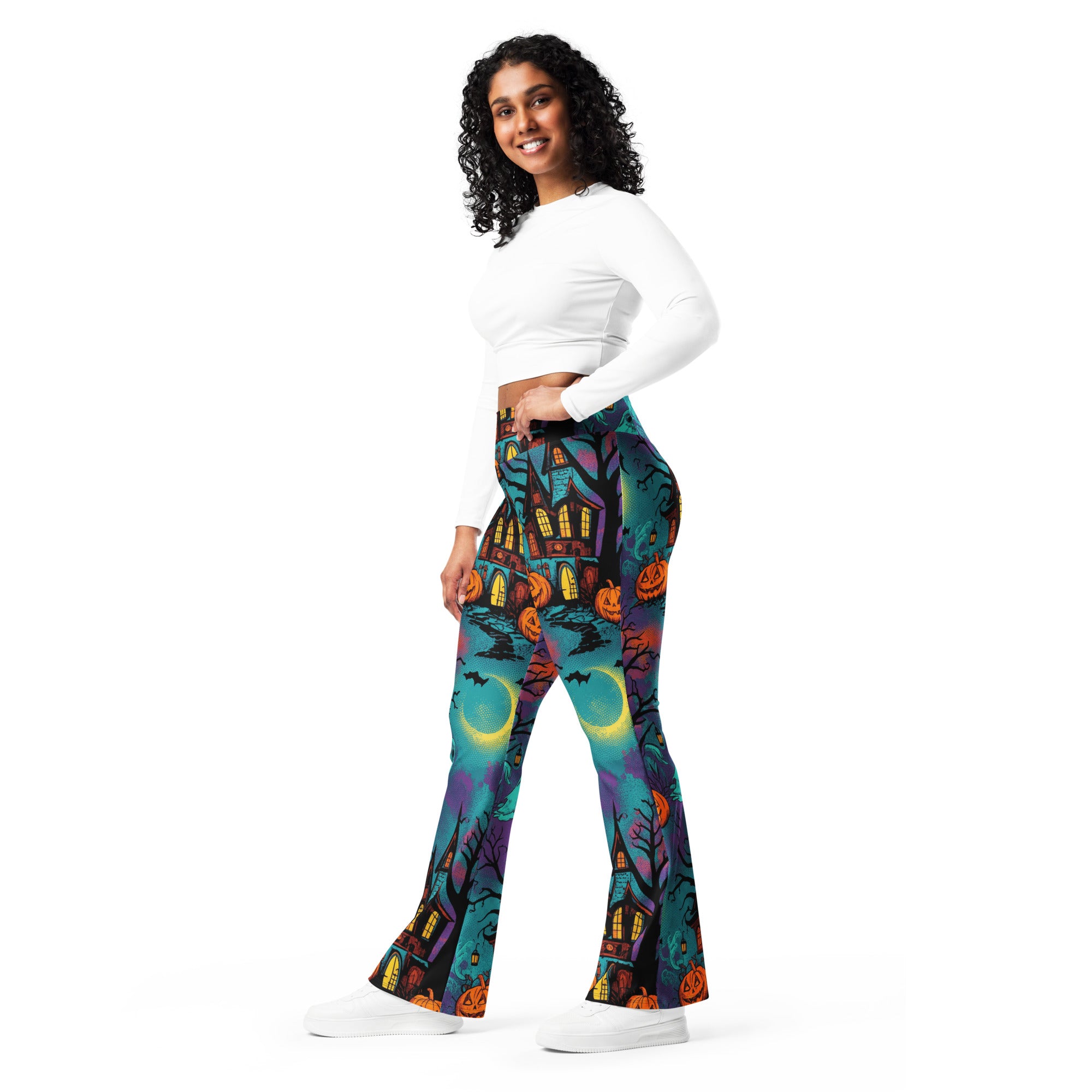 Haunted Manor Twilight Flare Leggings | GearBunch