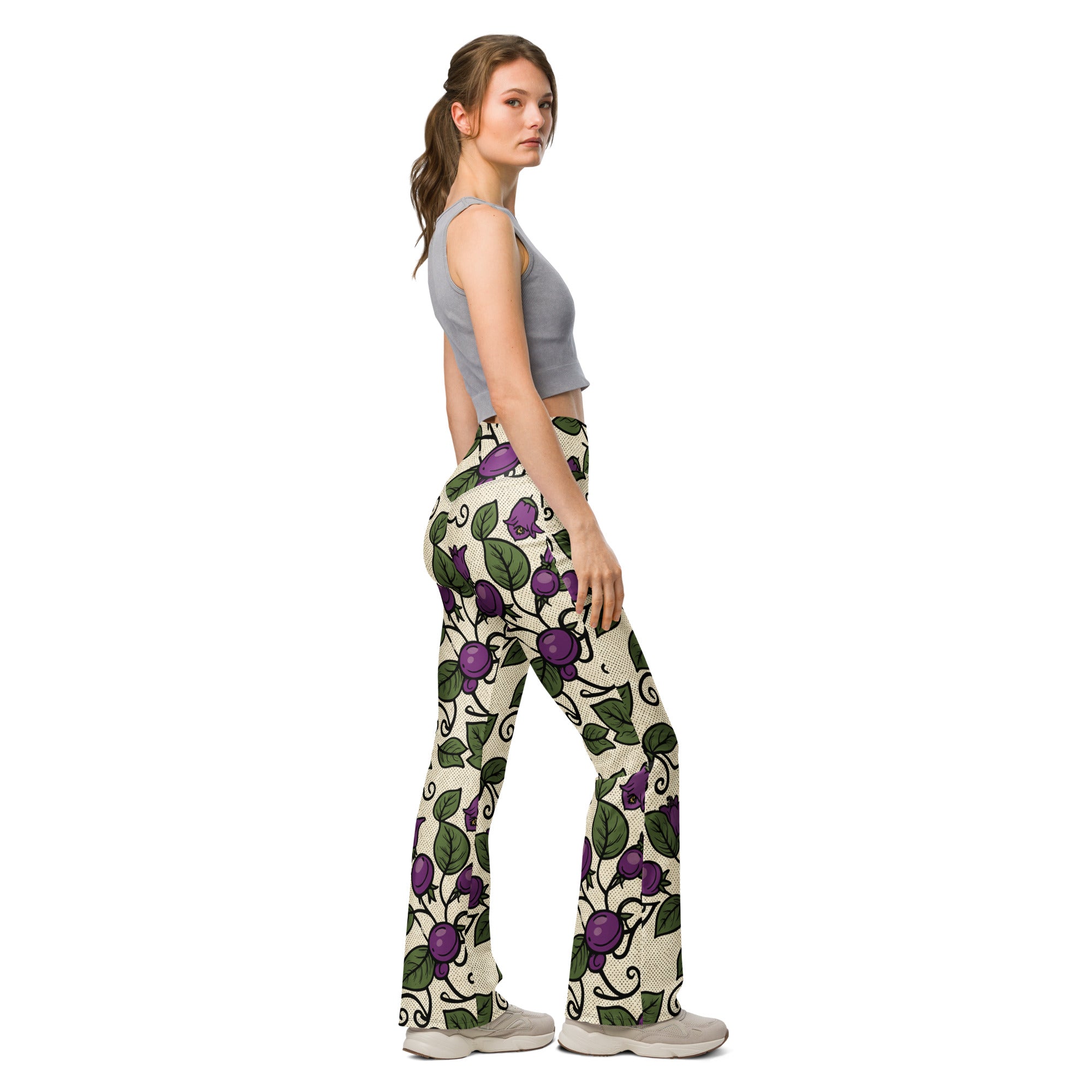 Deadly Nightshade Botanical Flare Leggings | GearBunch