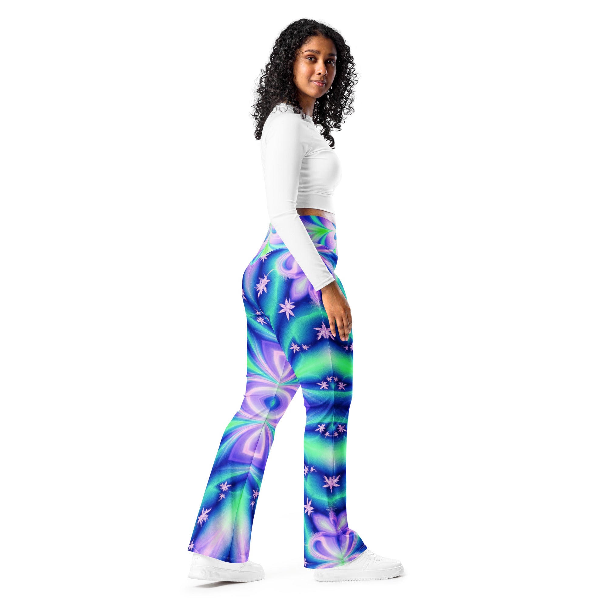 Psychedelic Northern Lights Flare Leggings | GearBunch